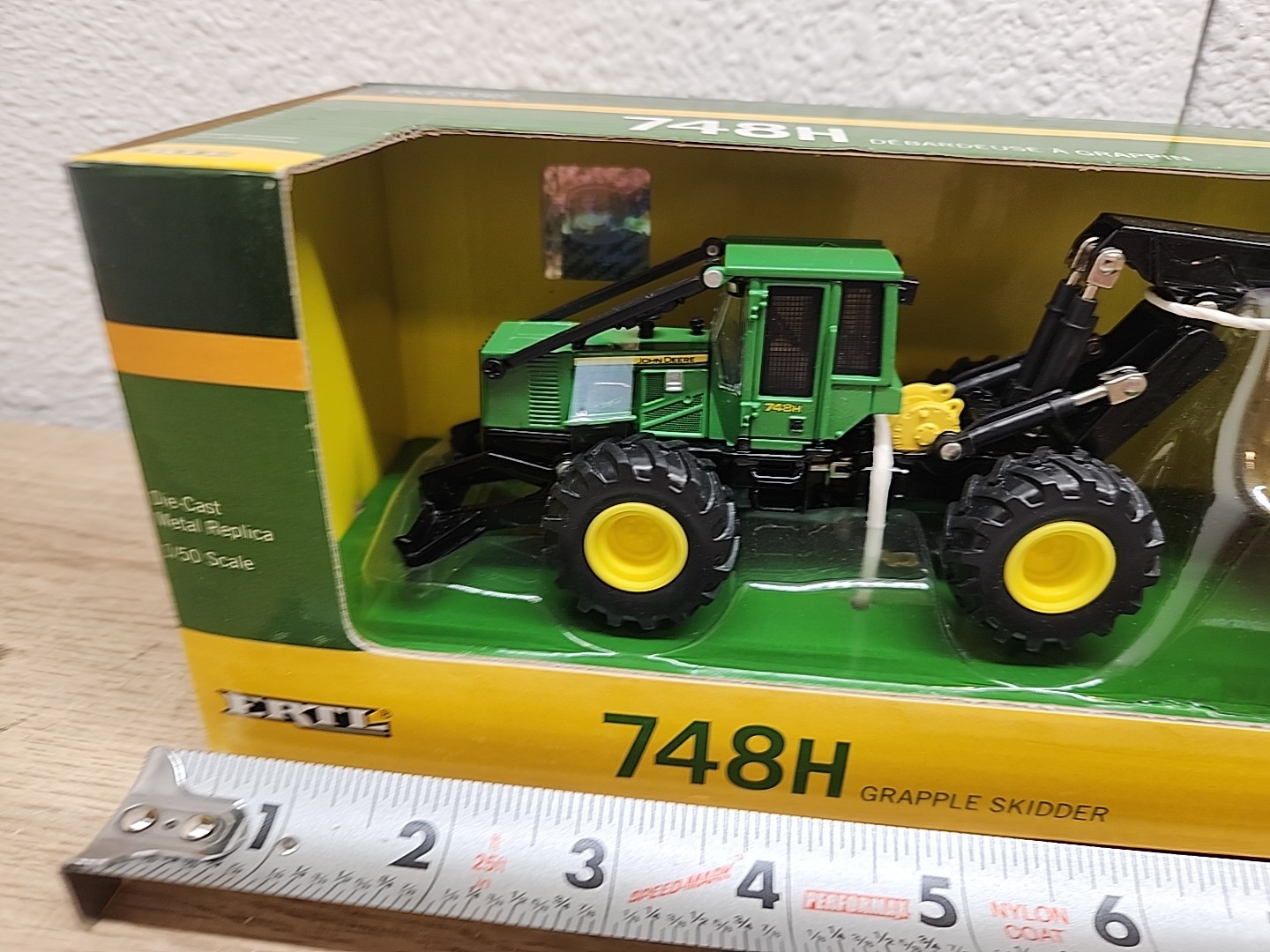 John Deere 748H Grapple Skidder Ertl 1/50