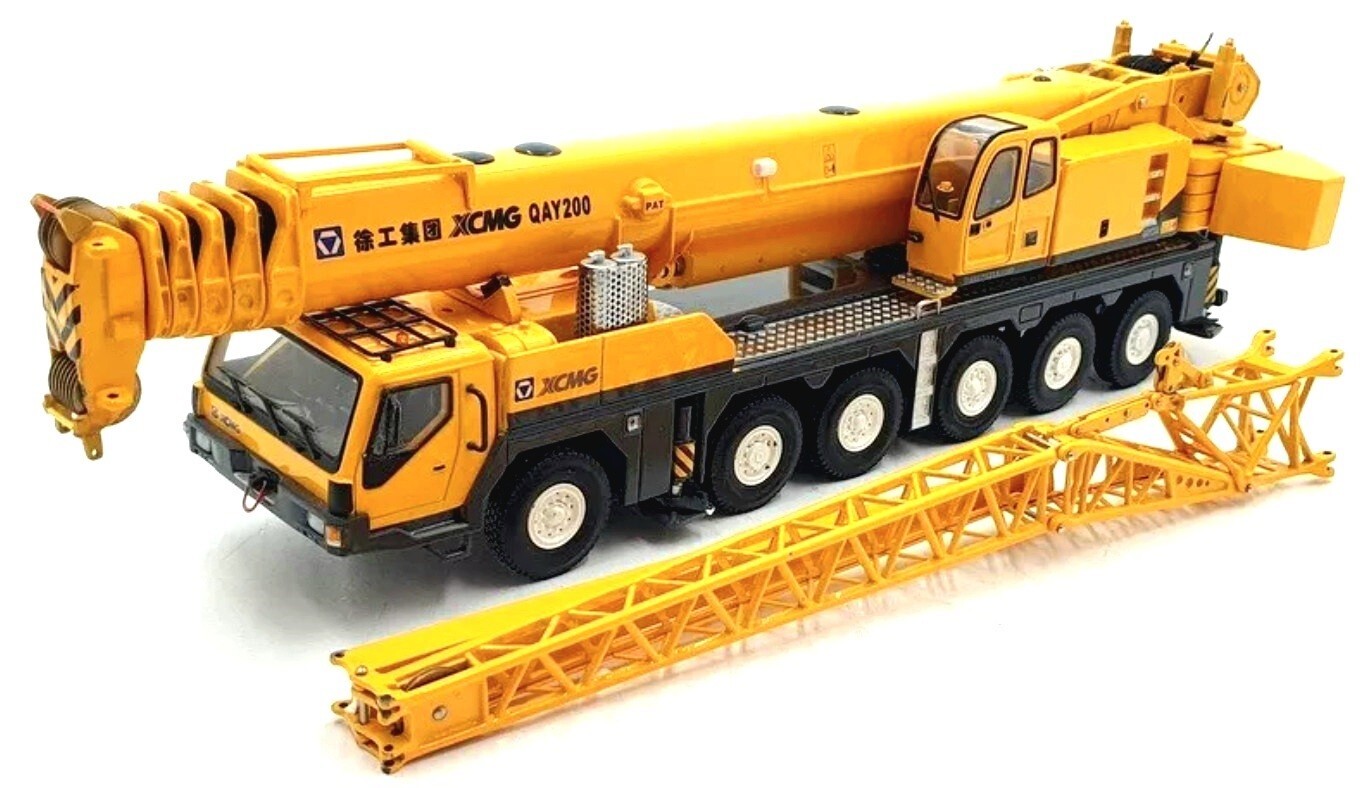 XCMG QAY200 Mobile Crane – China 1:50 Scale Diecast Model New