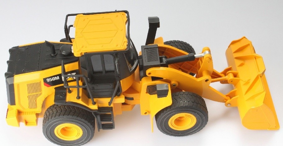 DIECAST MASTERS,CATERPILLAR 950M RC Loader, 1/24, DCM25003