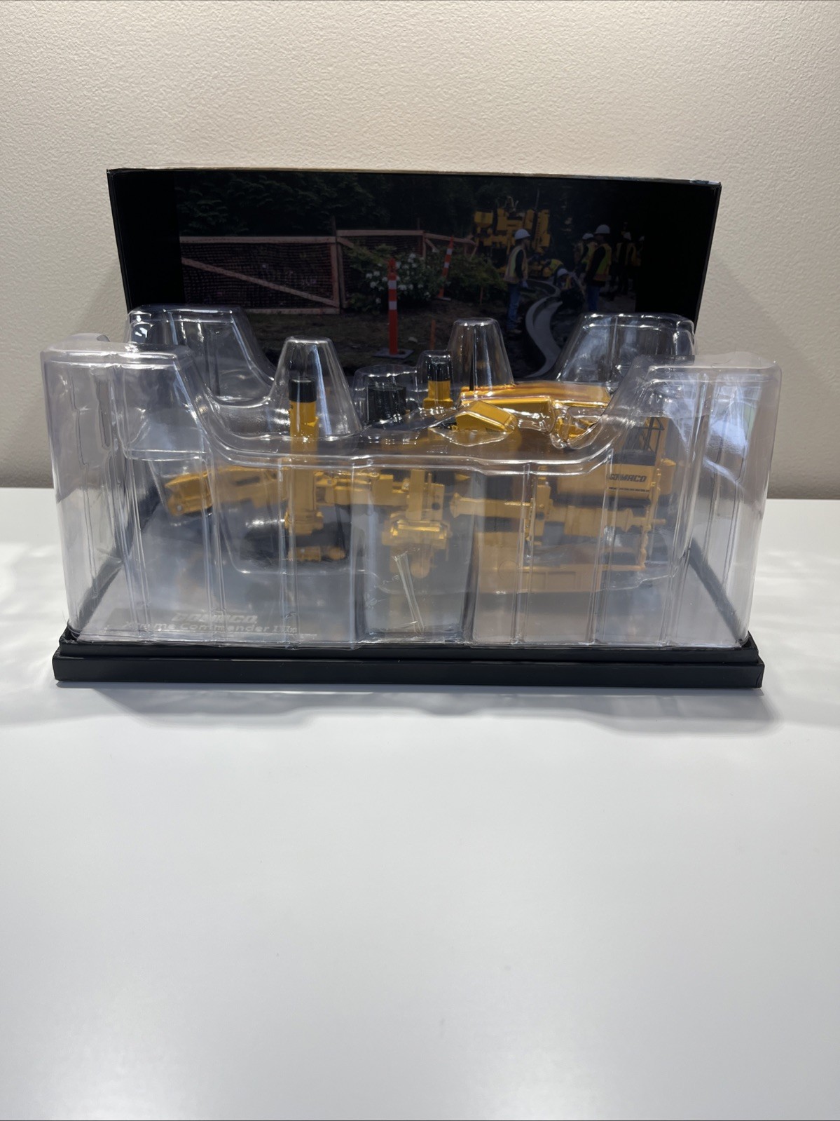 GOMACO COMMANDER IIIx 1/32 Concrete Paver model 900100