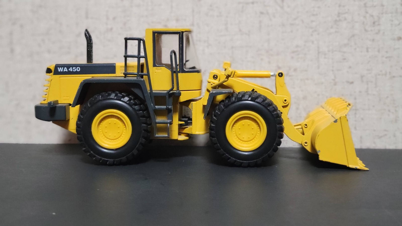 Conrad Model #2424 1:50 Komatsu WA 450 Wheel Loader Construction Equipment VHTF