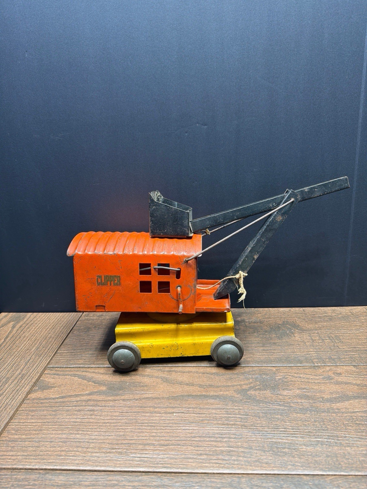Vintage Clipper Pressed Steel Steam Shovel Crane Toy – Orange & Yellow Tin Litho