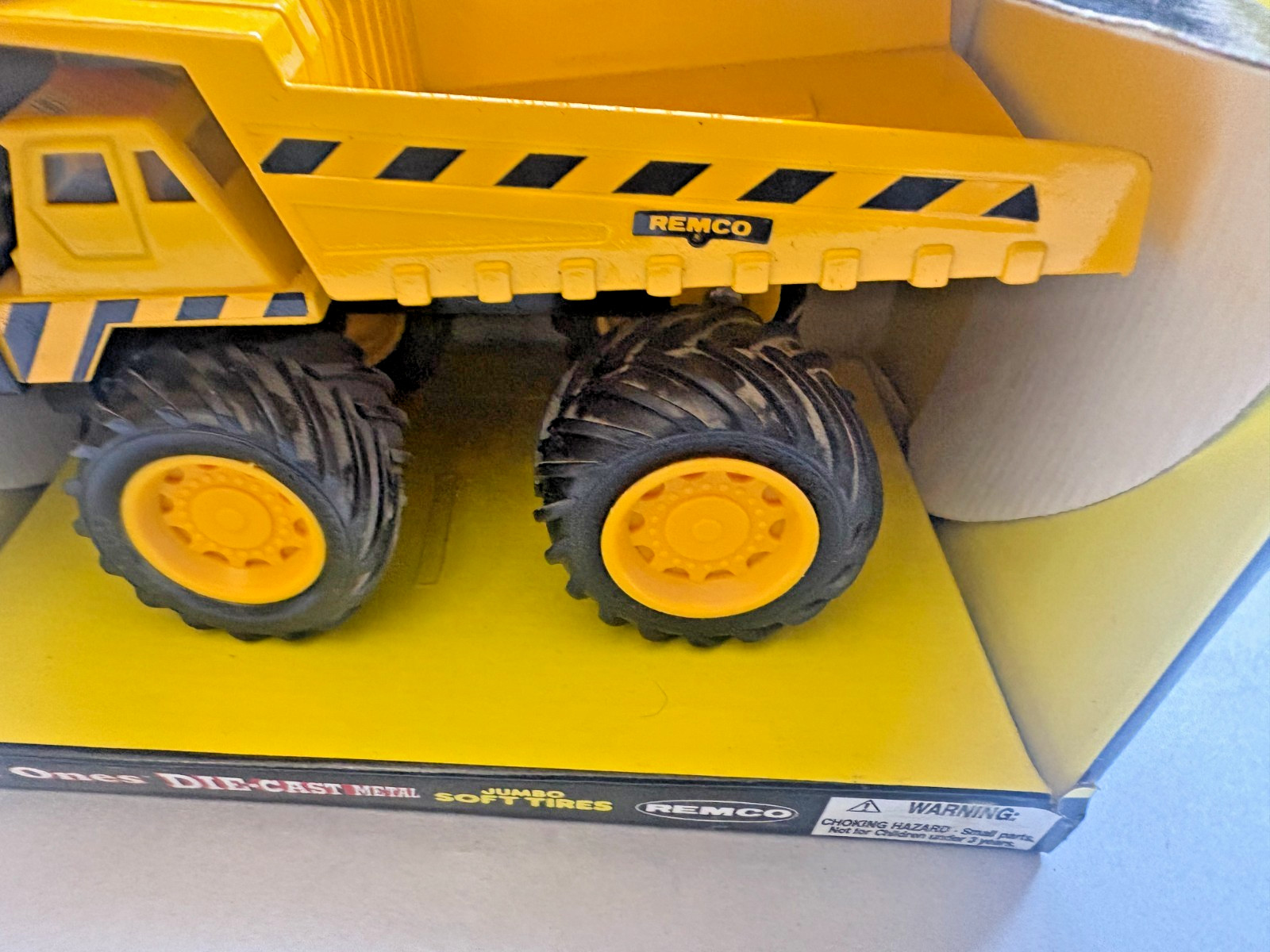 REMCO TUFF ONES DUMP TRUCK, DIECAST, BOXED, A5