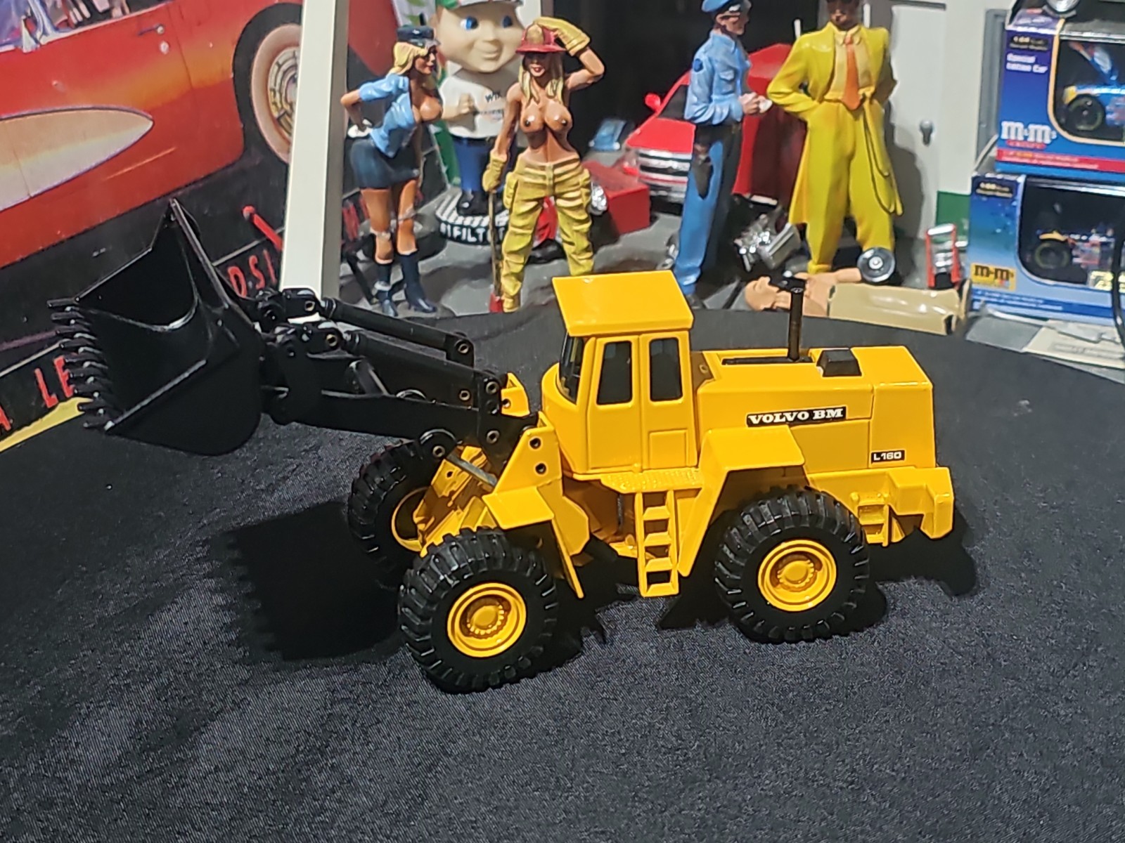 VINTAGE RARE Joal 1:50 Scale Volvo BM L70 Front End Loader VERY NICE