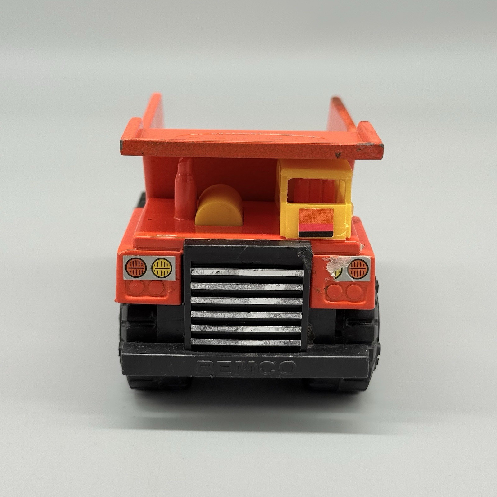 Vintage 1987 Remco Classic Orange Dump Truck Chunky Plastic Diecast 4”