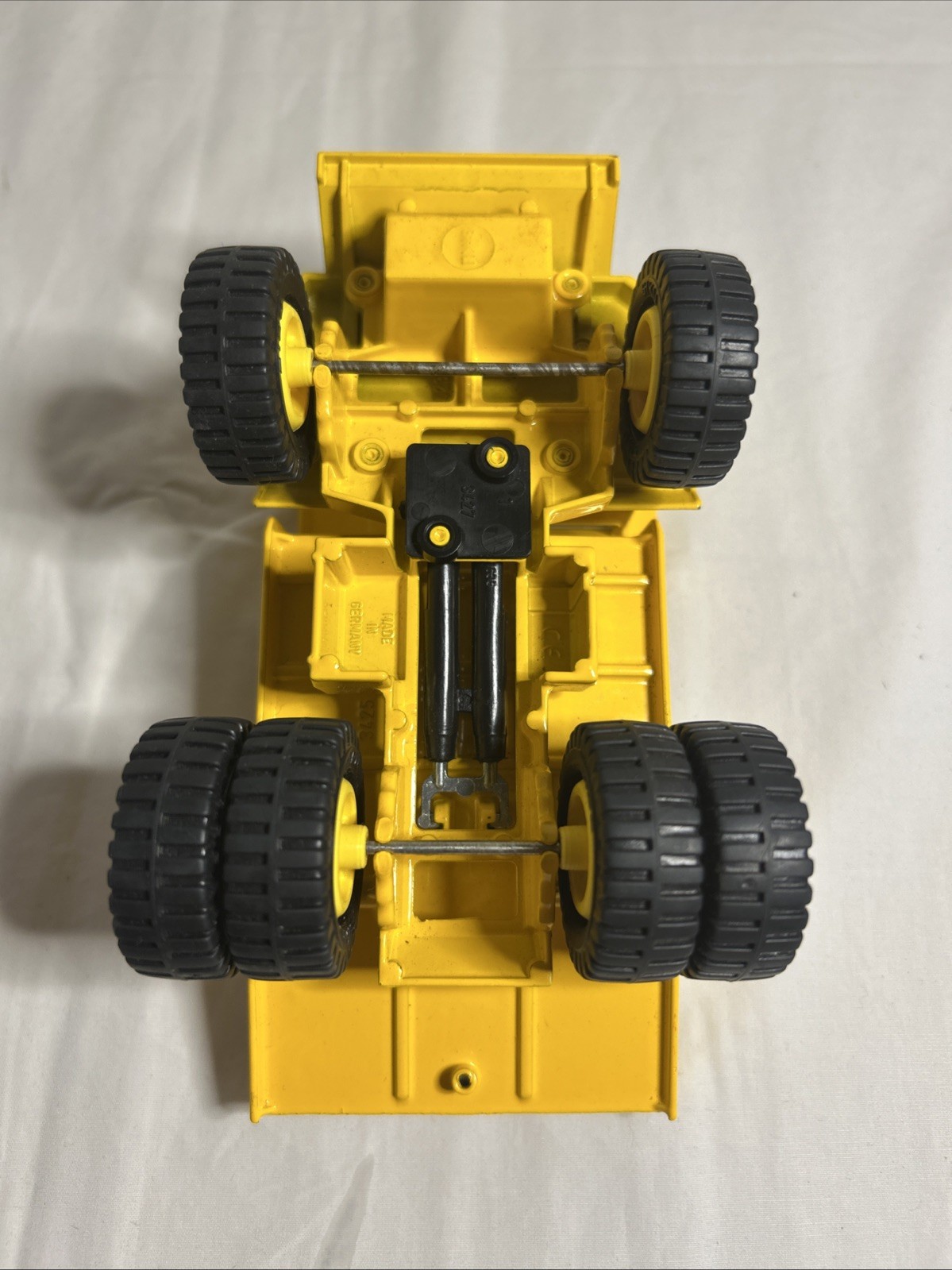 1/40 NZG 407 O&K K40 Mining Dump Truck (B)
