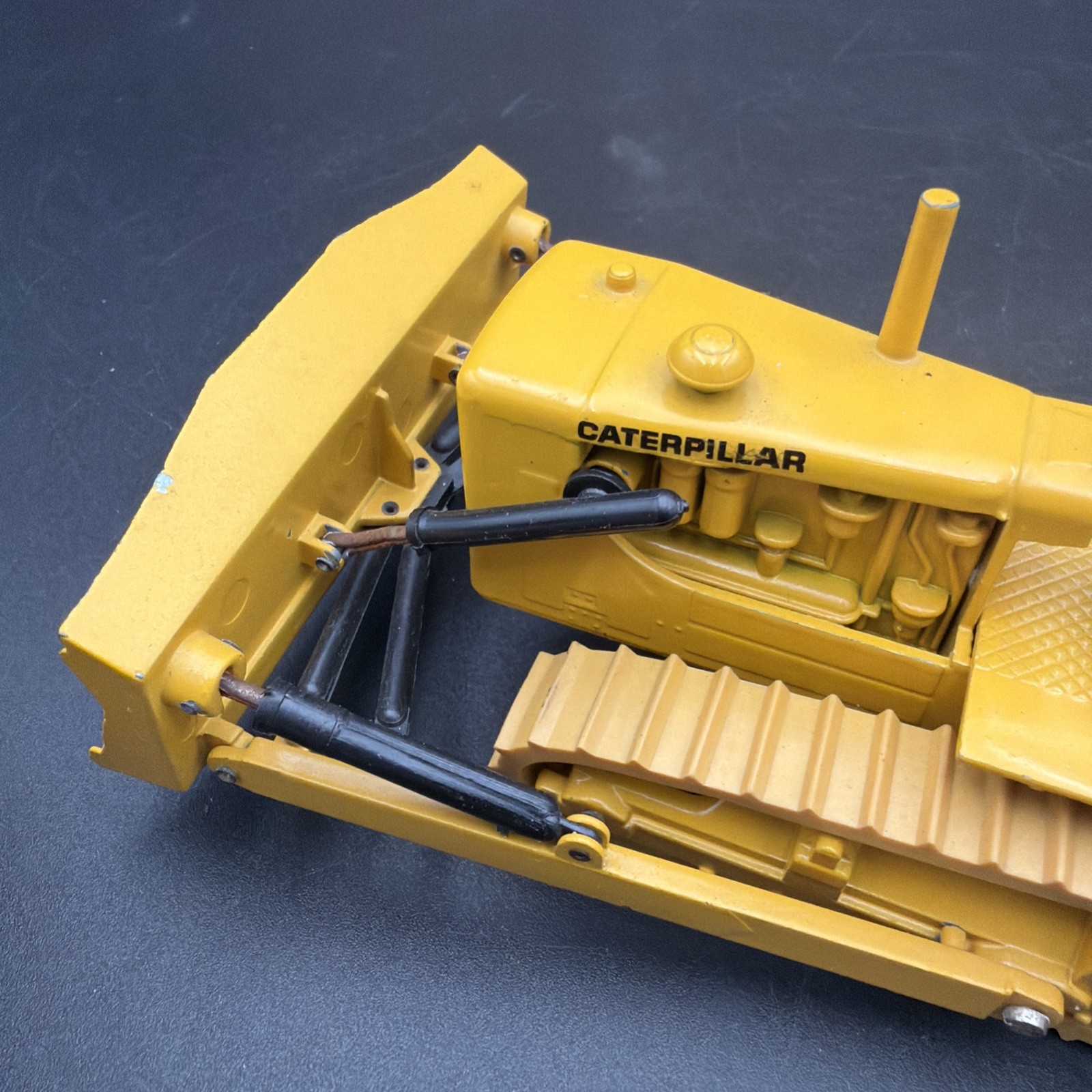 1970s GESCHA W.Germany CATERPILLAR 1:50 Scale Toy D9G BULLDOZER