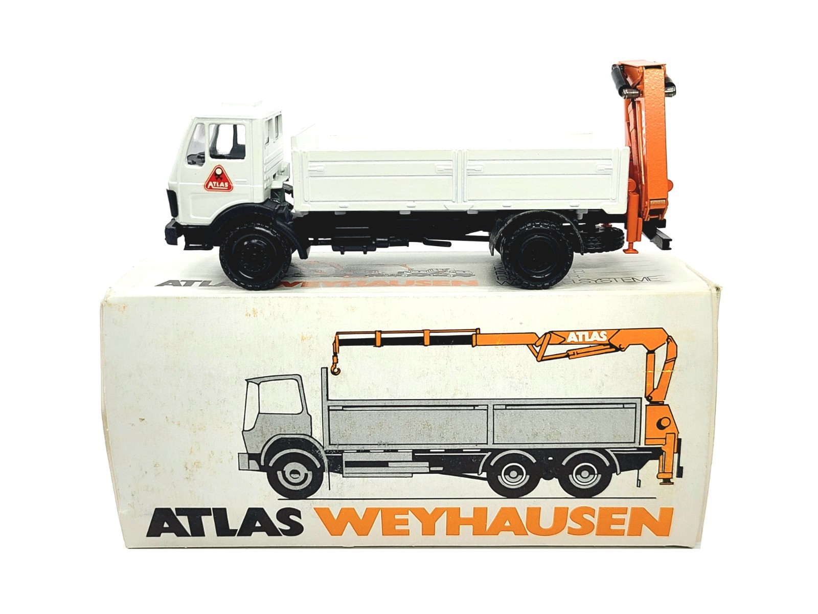 Mercedes-Benz 4×2 Truck with Atlas Crane – White – Conrad 1:50 Scale #3059 New