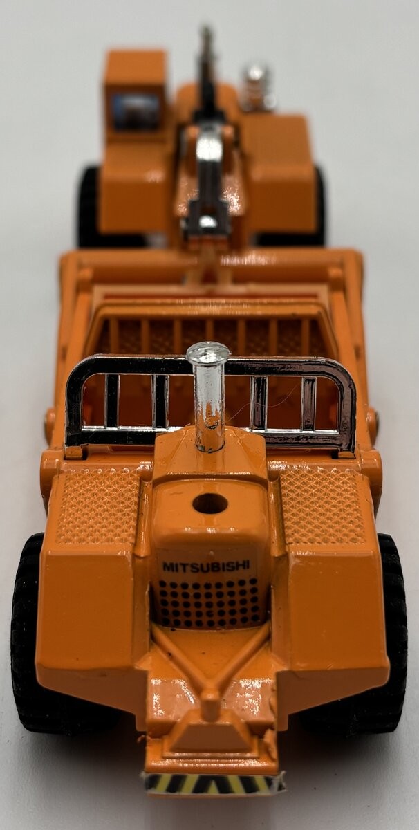 Shinsei 4125 1:95 Scale Diecast Mitsubishi Hydraulic Motor Scraper EX/Box