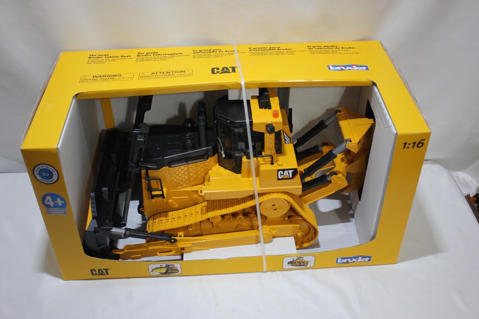 Bruder CAT Large Track Type Tractor Toy Germany Caterpillar Heavy Equipment New