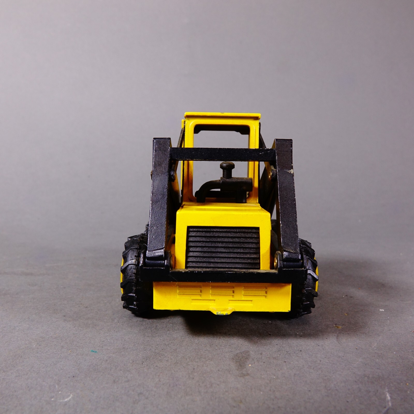 New Holland L-555 Super Boom Loader NZG 1/25 scale Sperry West Germany