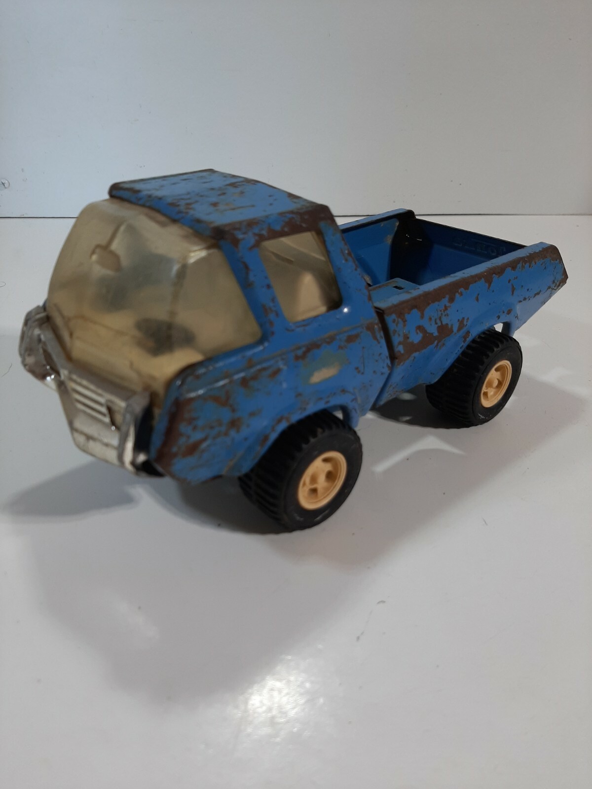 Vintage Steel/Metal Tonka Cab Over Pickup Truck (Missing Bed Liner)
