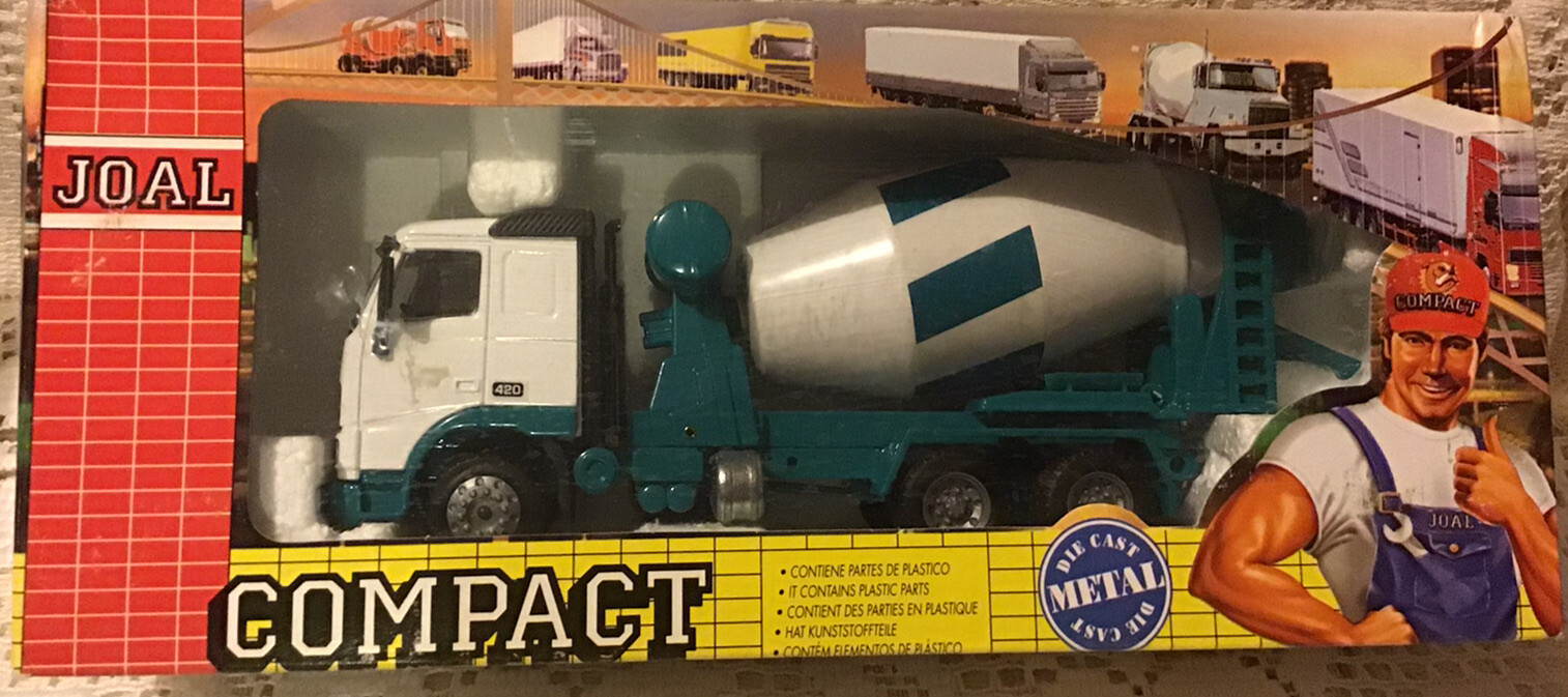Volvo FH-12-420 Compact Cement Mixer 1/50 Scale NIB