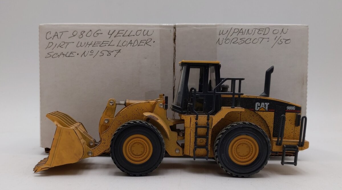 Norscot 1:50 Scale Caterpillar CAT 980G Yellow Dirt Wheel Loader – Weathered