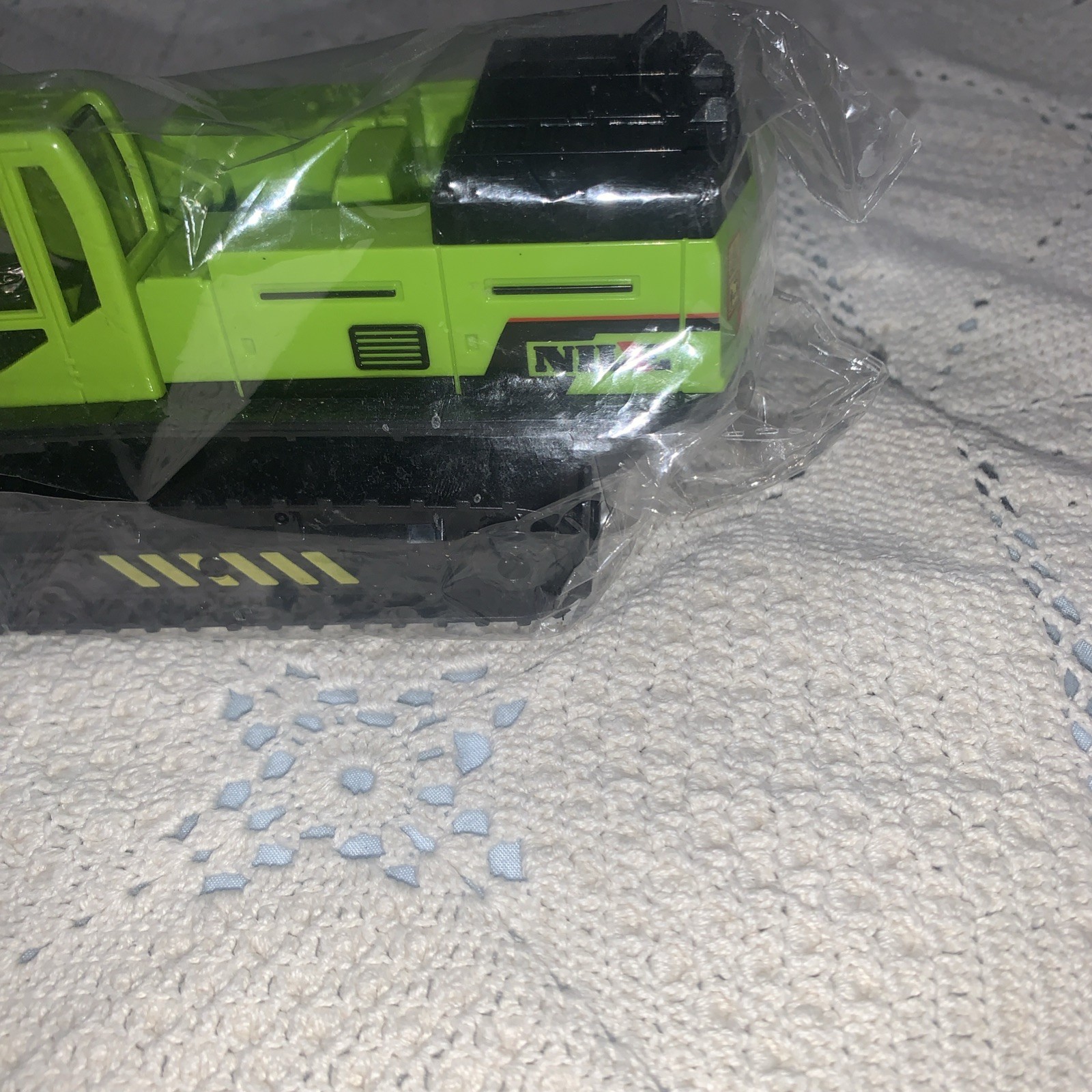 Excavator Toy Model Construction Vehicle Plastic Toy Green New Sealed Unbranded