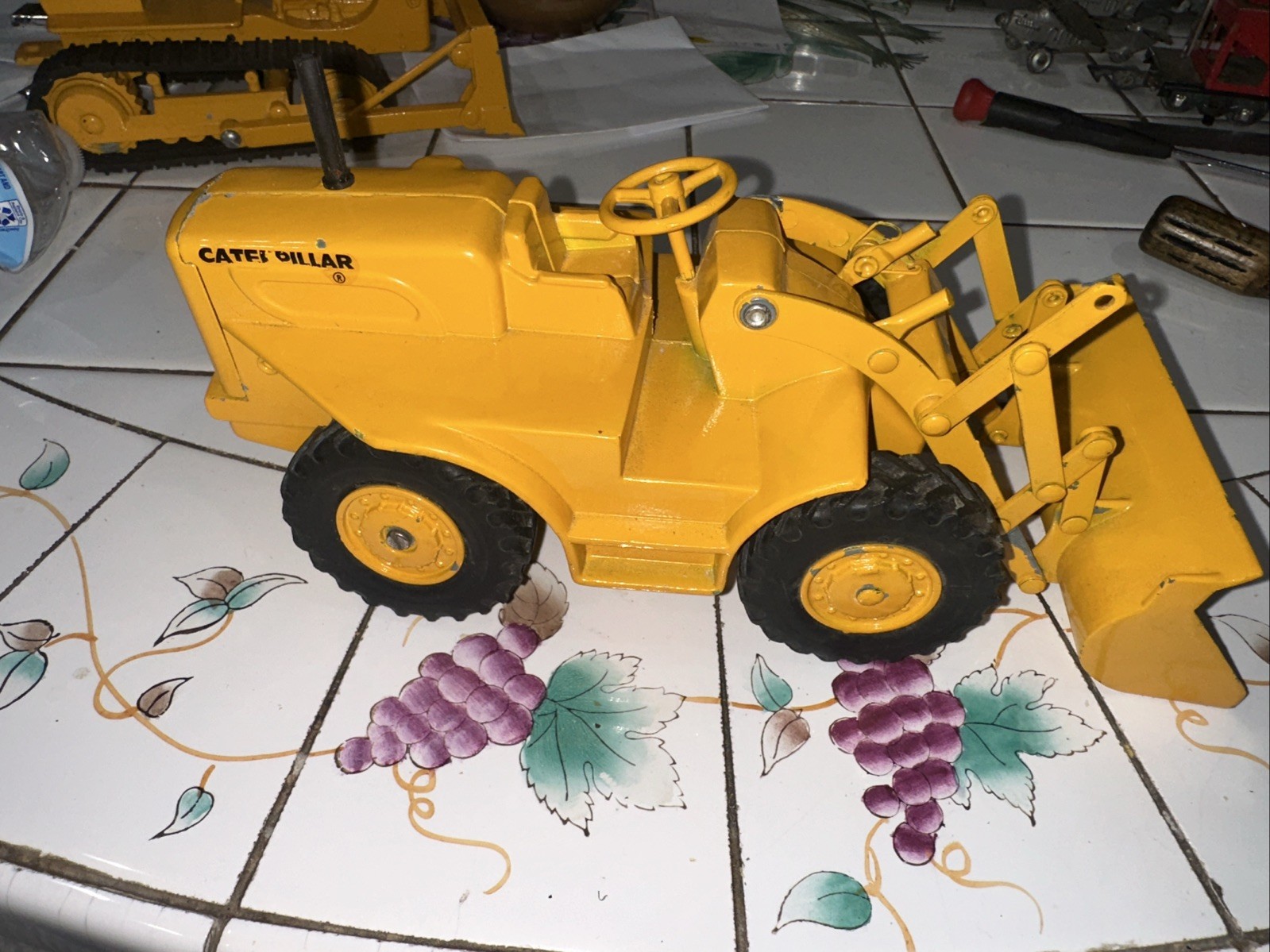 CAT Caterpillar 944 Wheel Loader 1964 1:24