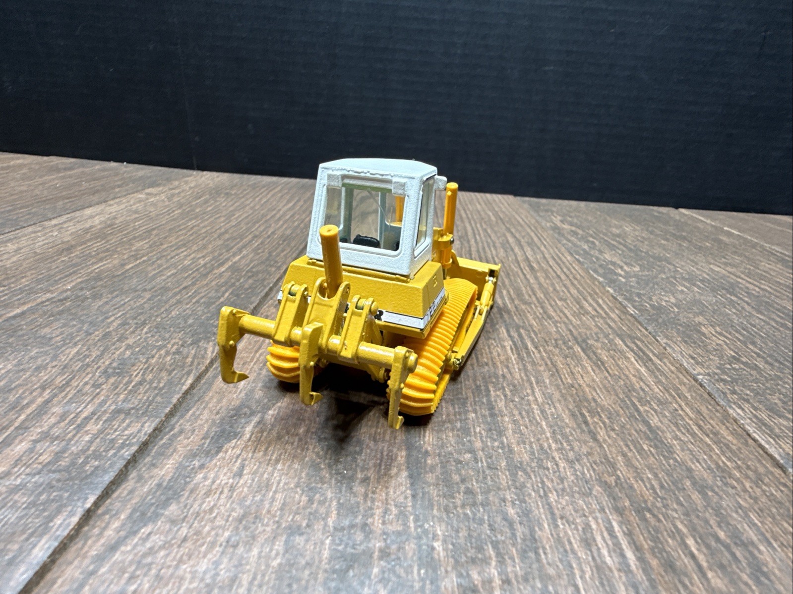 LIEBHERR PR 722 THE CRAWLER TRACTOR DIECAST CONRAD MODEL NO 2803