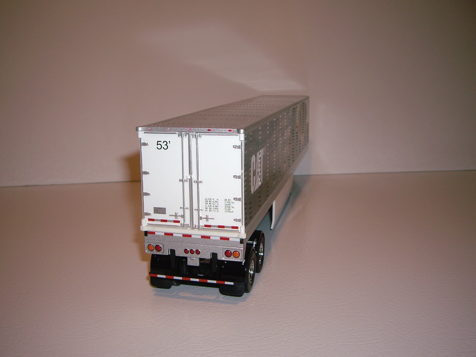 DIECAST MASTER 1/50 CAT CT660 DAYCAB WITH CAT MURALED DRYVAN SAME AS FIRST GEAR