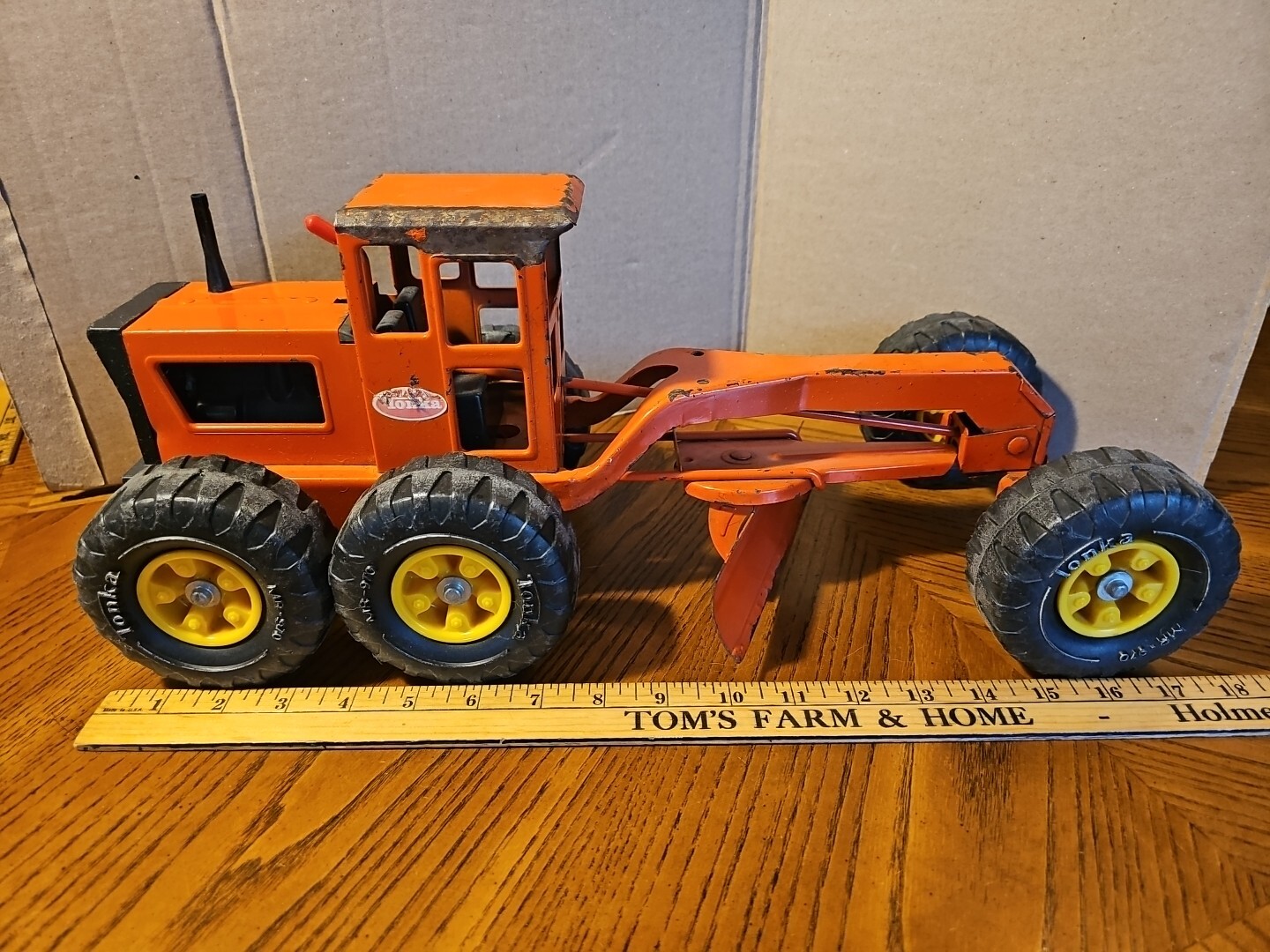 Vintage 1970’s Tonka MR-970 On Wheels ORANGE Pressed Steel Toy Road Grader