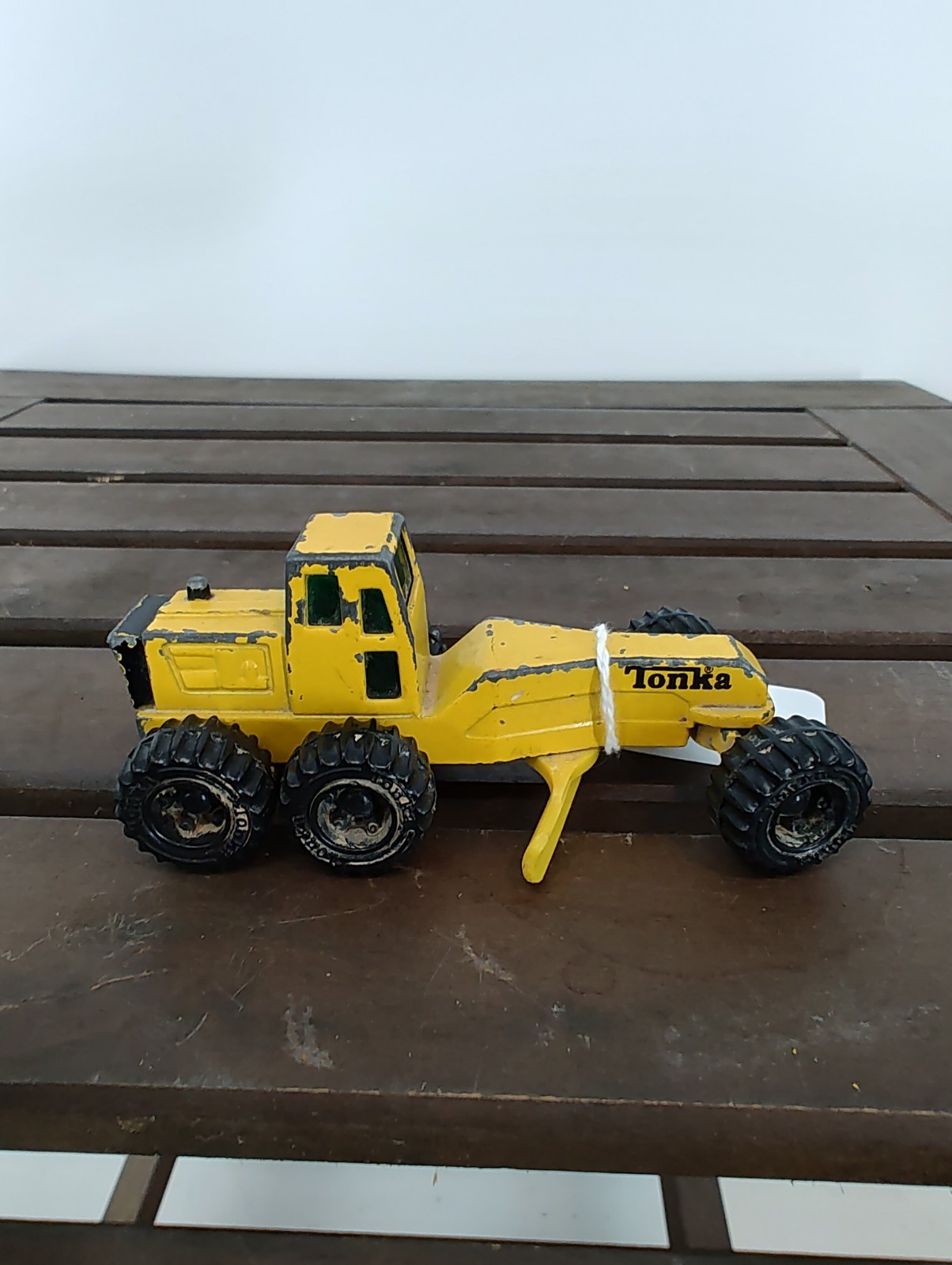 Vintage 1994 Tonka Road Grader Die Cast Construction Toy