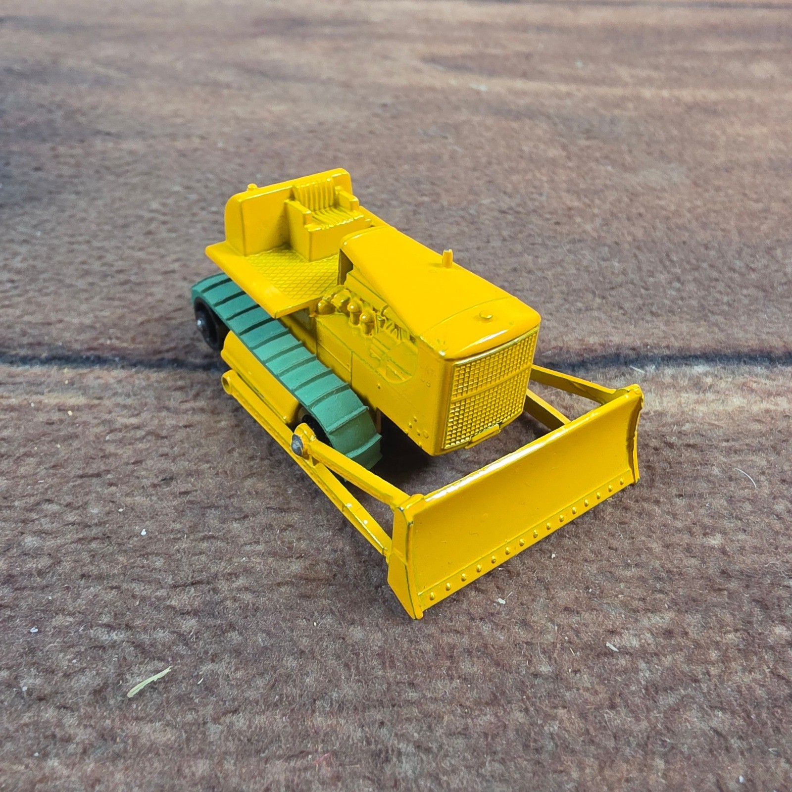 Matchbox Lesney Caterpillar D8 Bulldozer Kids OS Yellow Excellent No 18 Box