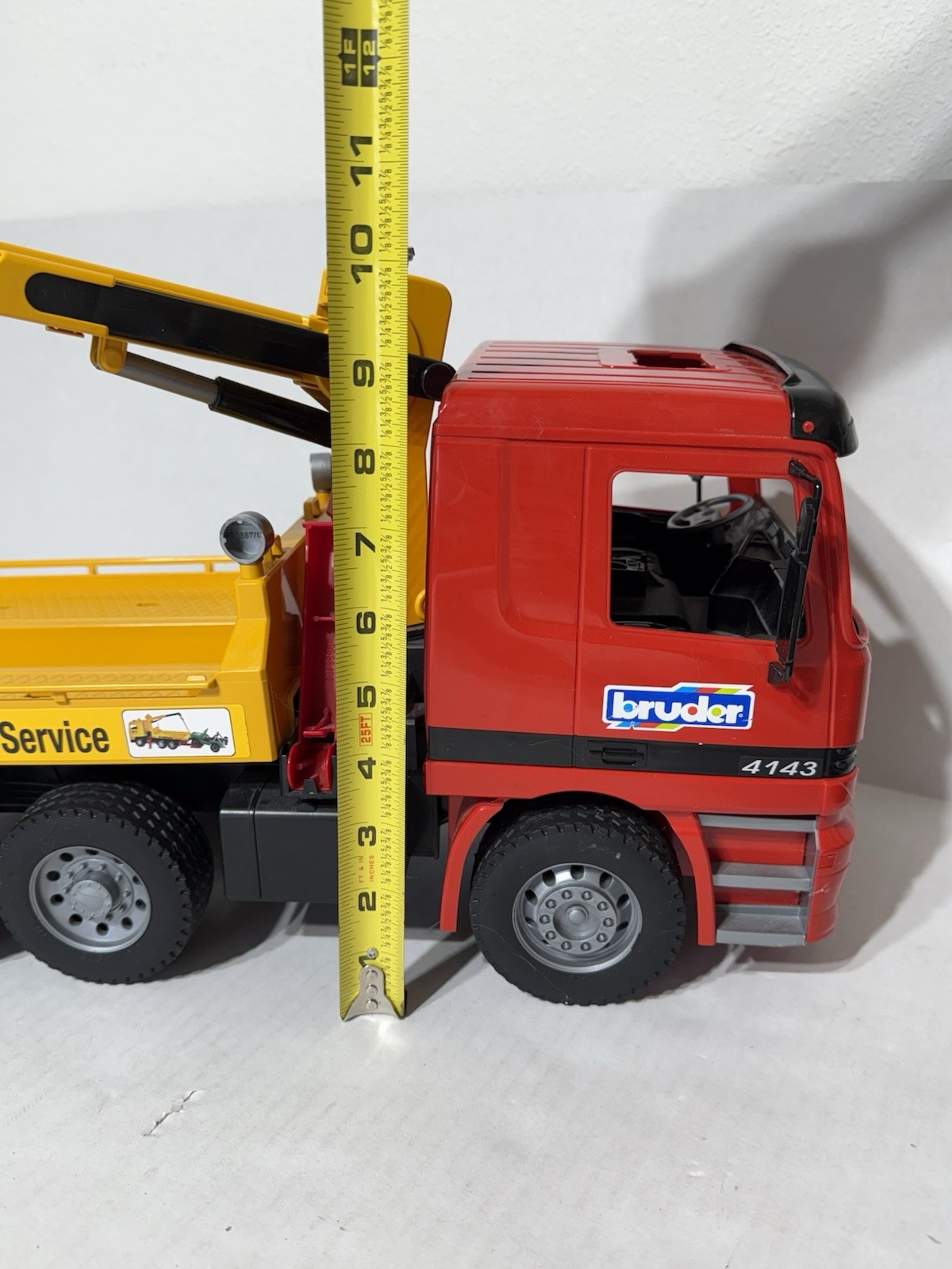 2001 Bruder Day & Night Service Wrecker Tow Truck 19″ Yellow & Red Germany 4143