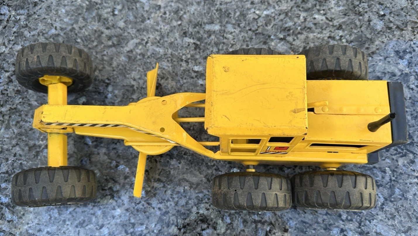 Tonka Metal Yellow Road Grader MR 970 Construction Truck Pressed Steel