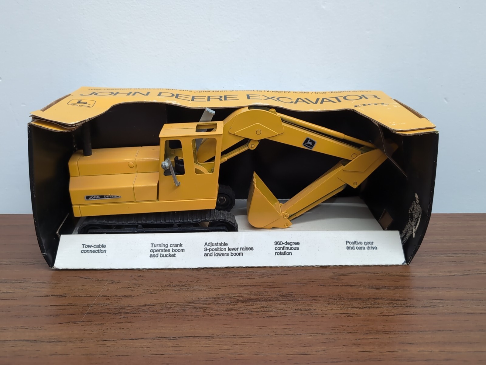 #505 Vintage Ertl 1970’s John Deere Excavator Construction Toy
