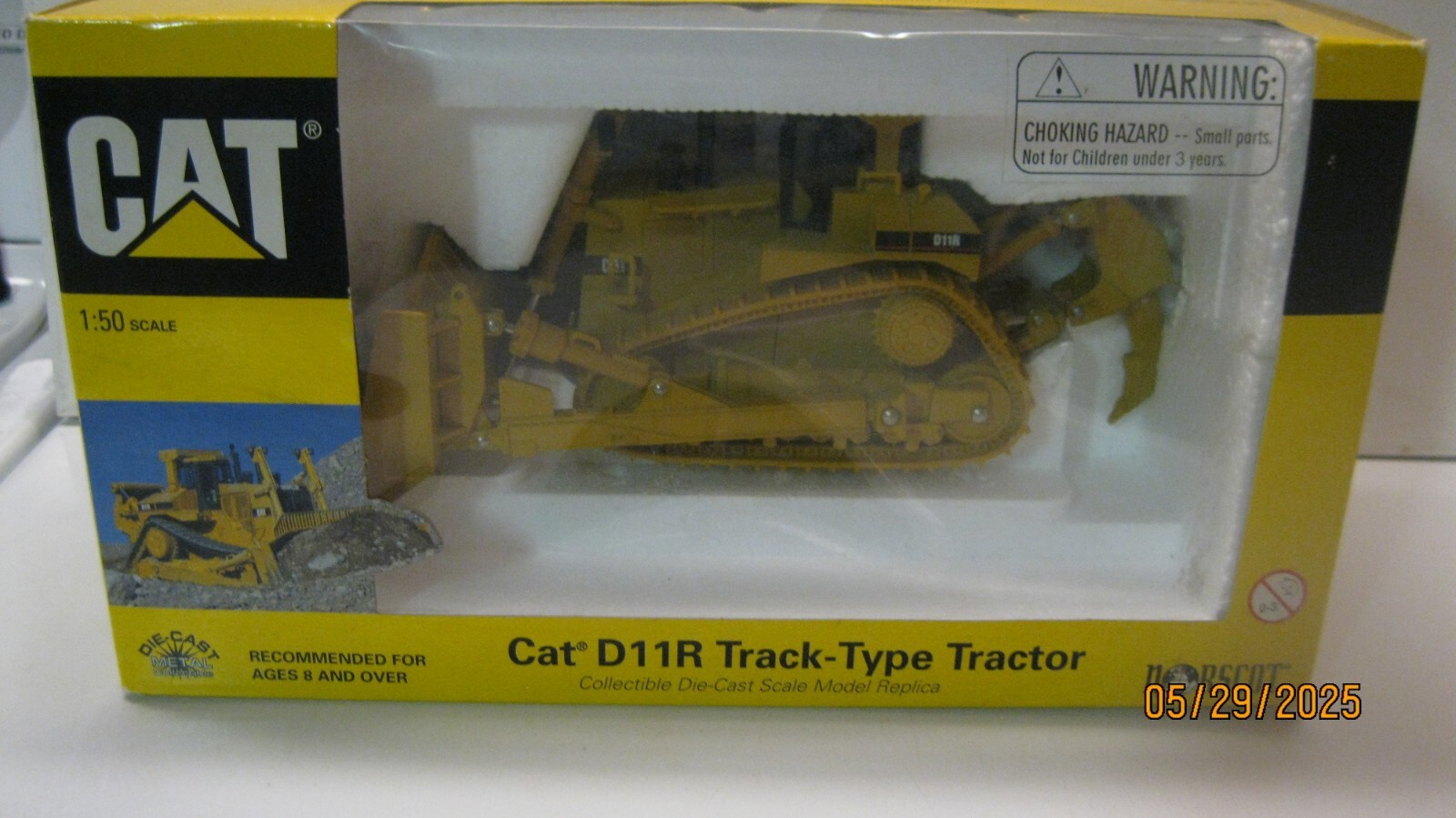 NORSCOT 1999 CAT D11R TRACK-TYPE TRACTOR 55025 1:50 DIECAST MODEL OPENED BOX