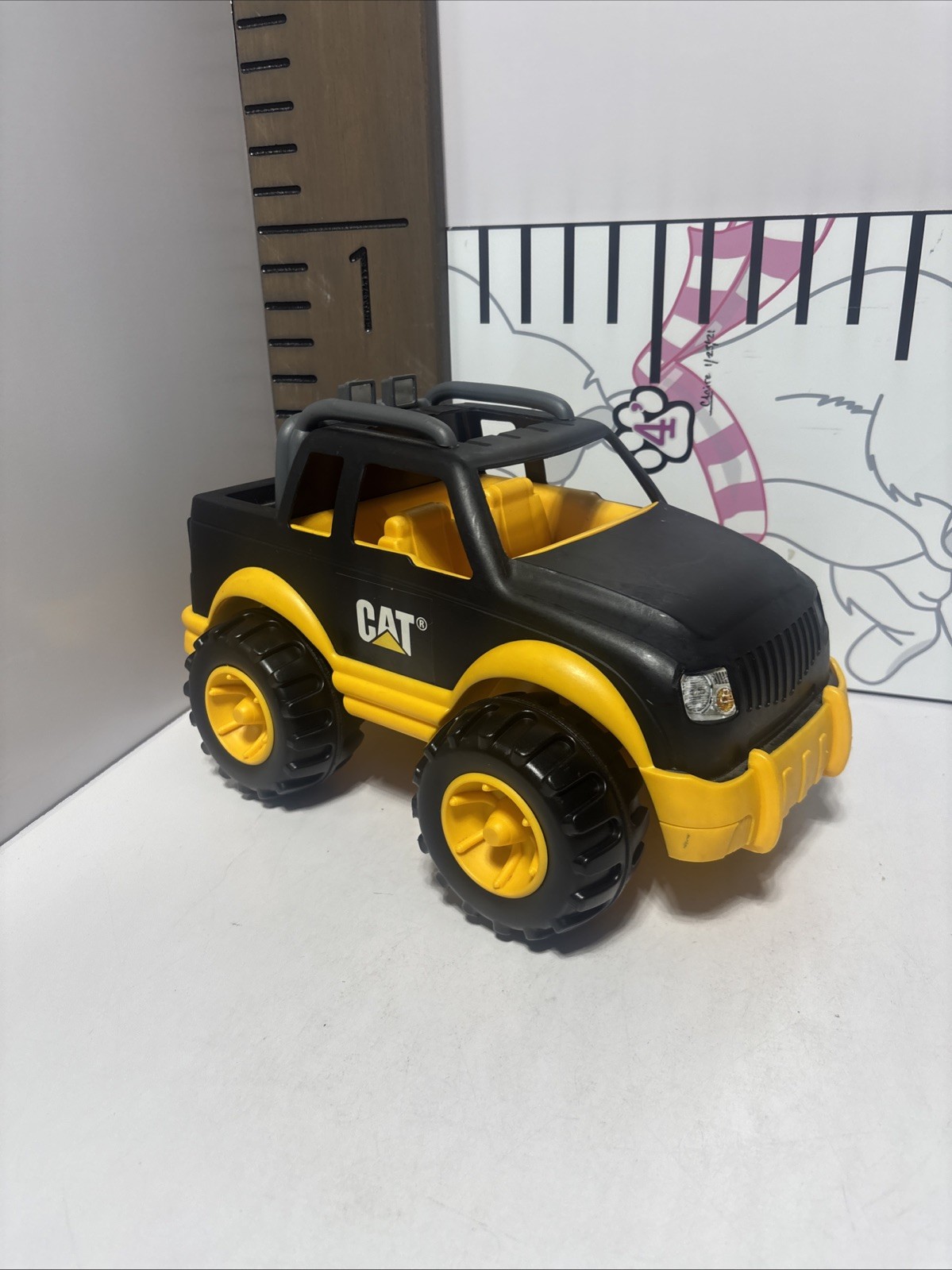 Large Vehicle Caterpillar CAT Tough Tracks Rugged Machines Pickup Truck Toy