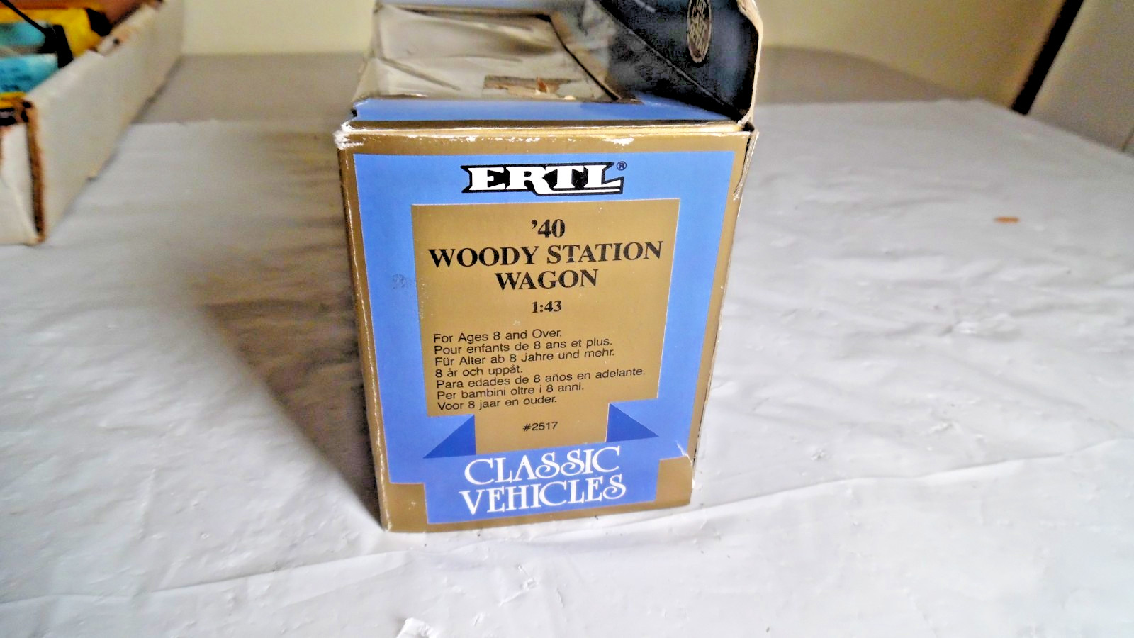 Ertl Sheriff Ford 40’Woody Station Wagon 1;43 Scale New In Box