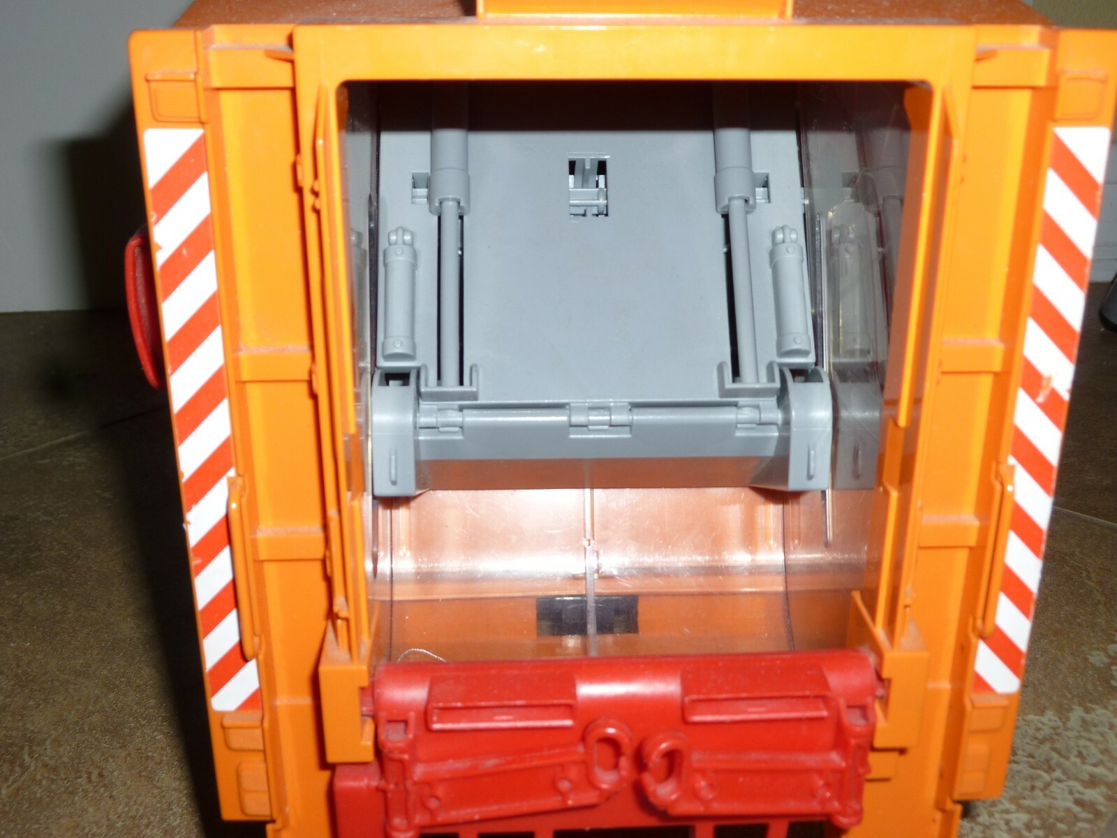 BRUDER MERCEDES BENZ ACTROS 4143 ORANGE RECYCLING TRUCK FÜRTH MADE IN GERMANY