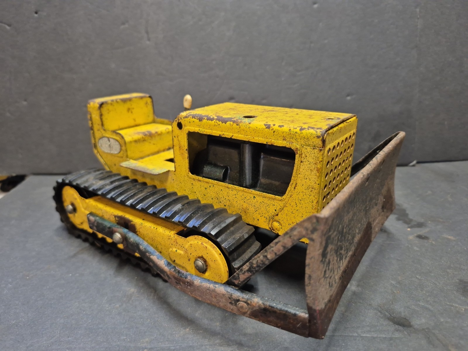 60’s Vintage TONKA TOY Pressed Steel BULL DOZER Bulldozer Construction Rare