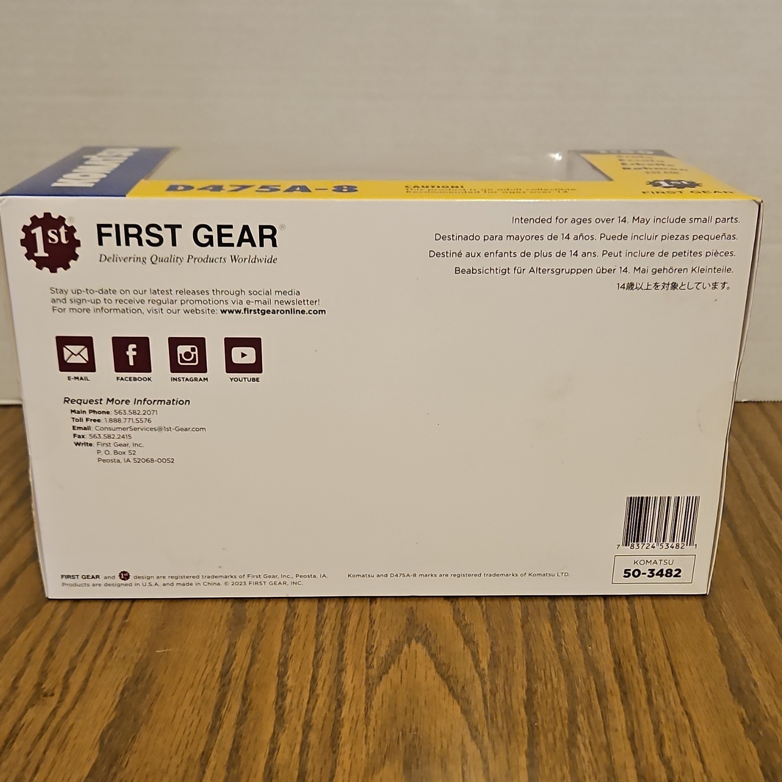 First Gear Komatsu D475A-8 Crawler Dozer 1:50 Scale Diecast Metal Model