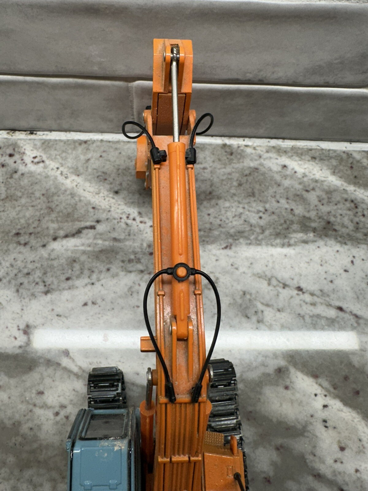 Vintage Novelty Hitachi Super EX200 Elle Excavator 1:40 Diecast Made In Japan