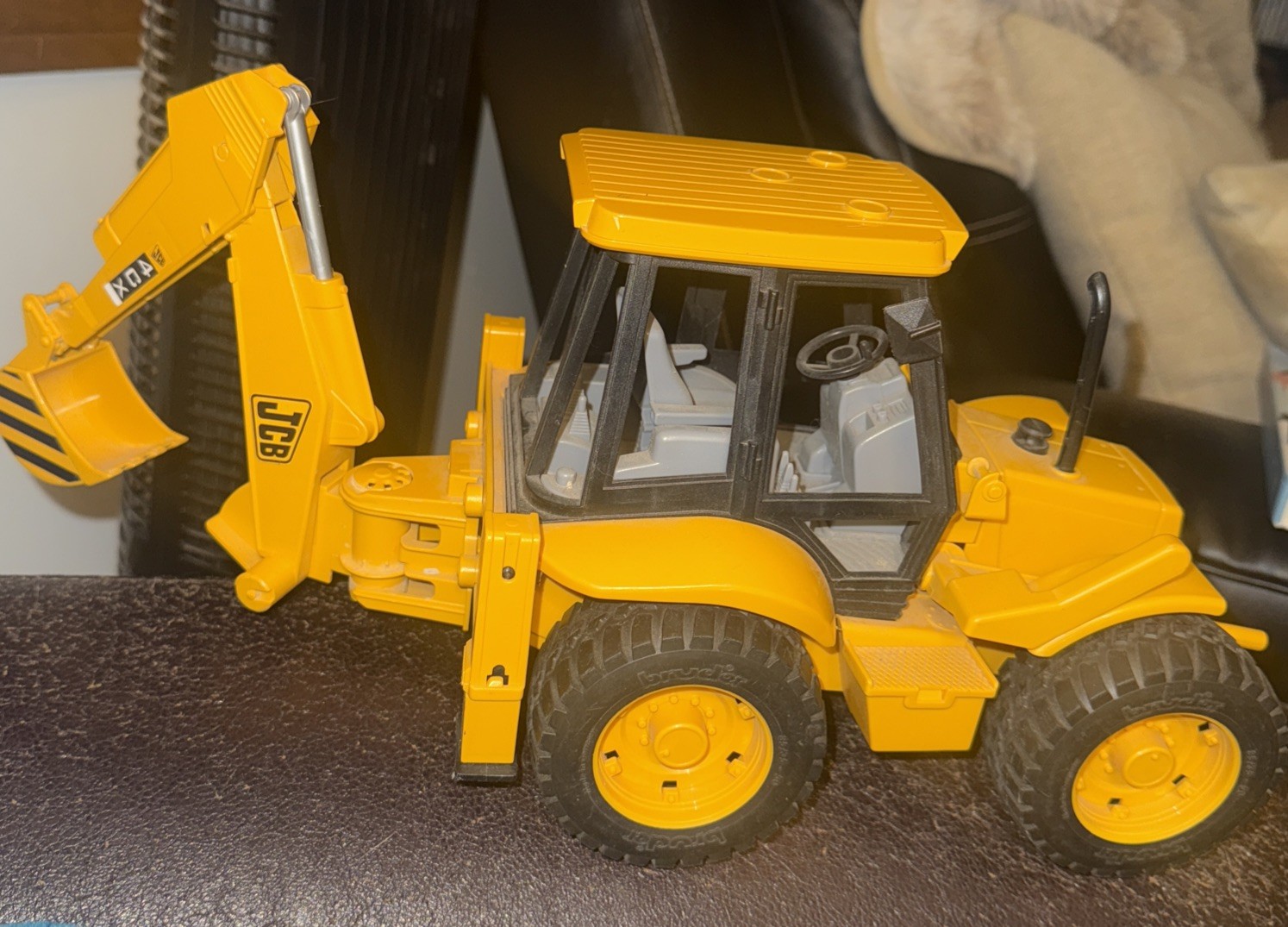 Bruder ~ 1/16 JCB 4CX Loader w/ Backhoe ~ NIB ~ Stock# 02428