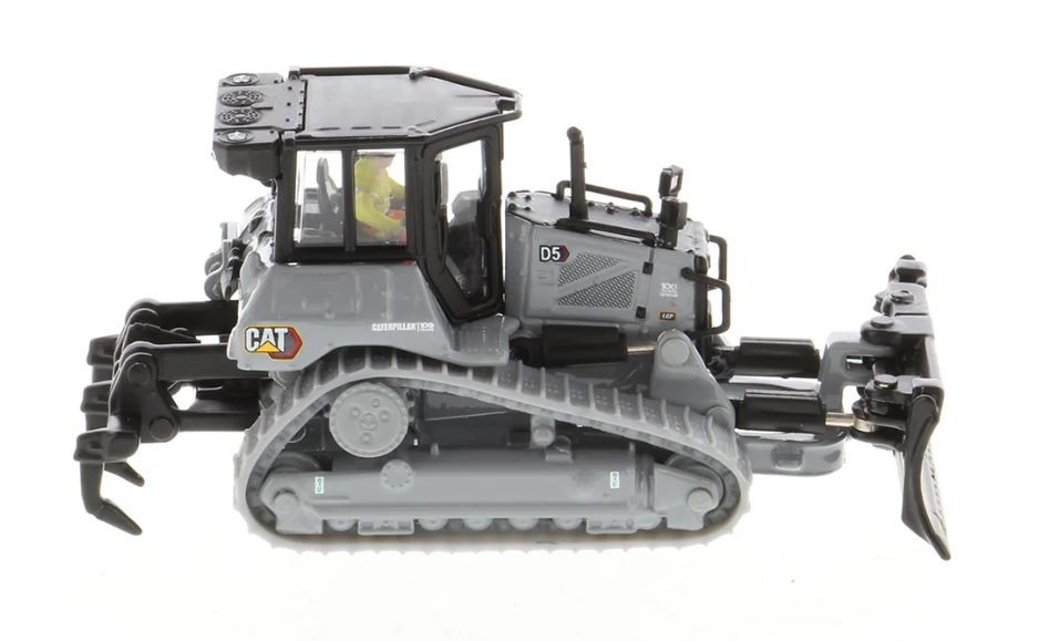 DIECAST MASTERS – Grey Construction Machinery with Folding Blade – CAT…