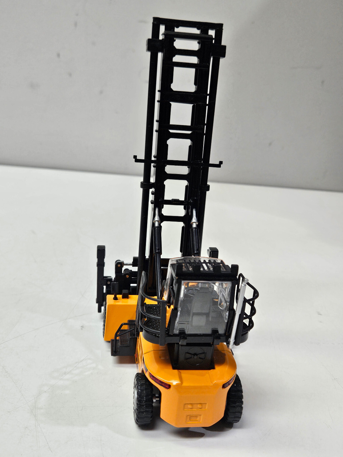 1:50 SANY Empty Container Stacker Construction Machine Equipment Diecast Model