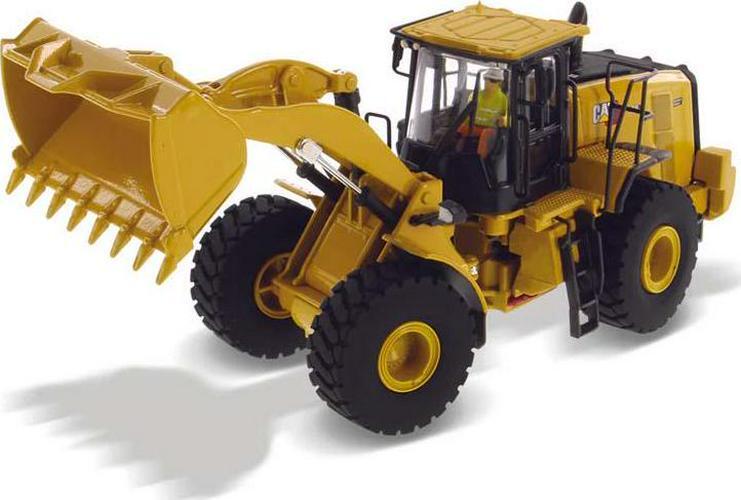 CAT Caterpillar 966 Wheel Loader High Line Series 1:50 Model by Diecast Masters