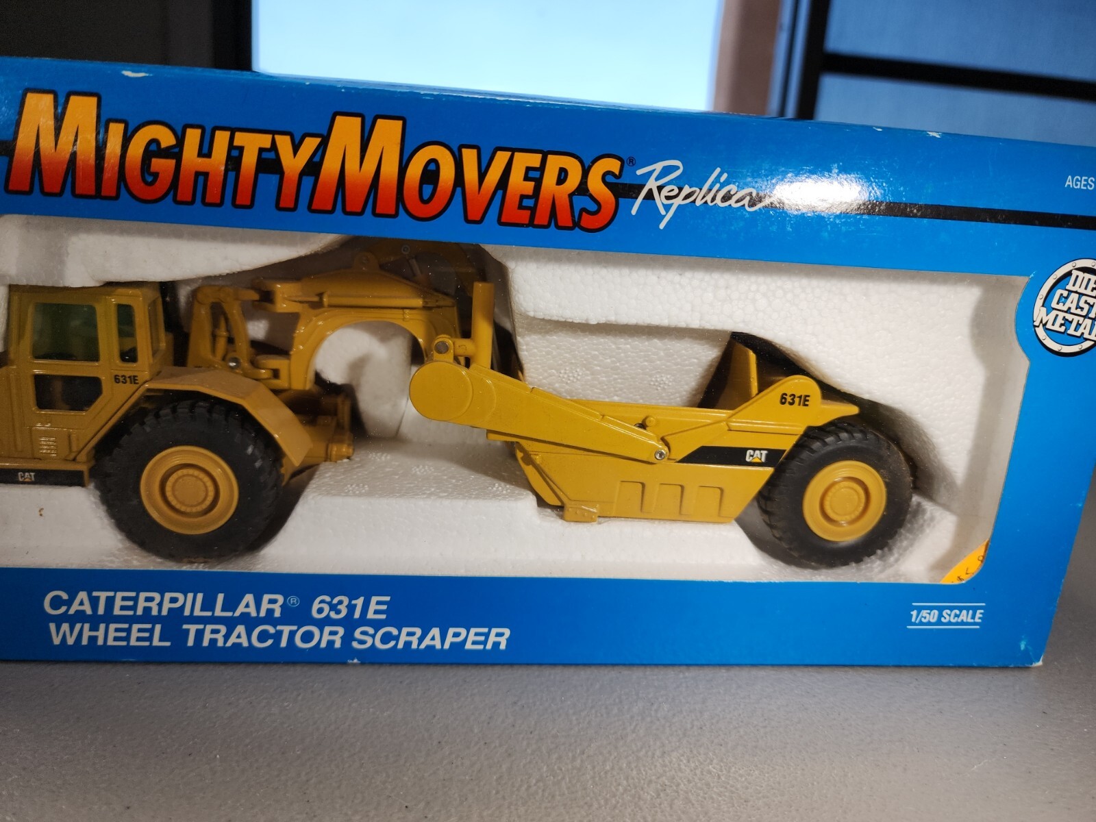 Ertl 1/50th Scale Yellow Caterpillar 631E Die-Cast Scraper Mighty Movers 2430