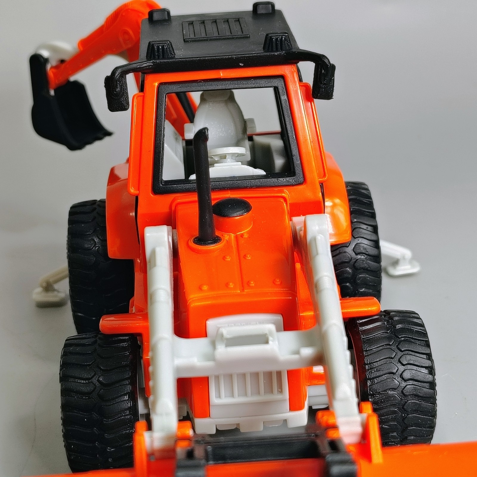 Driven by Battat WH1009Z Mini Backhoe Loader Vehicle Orange