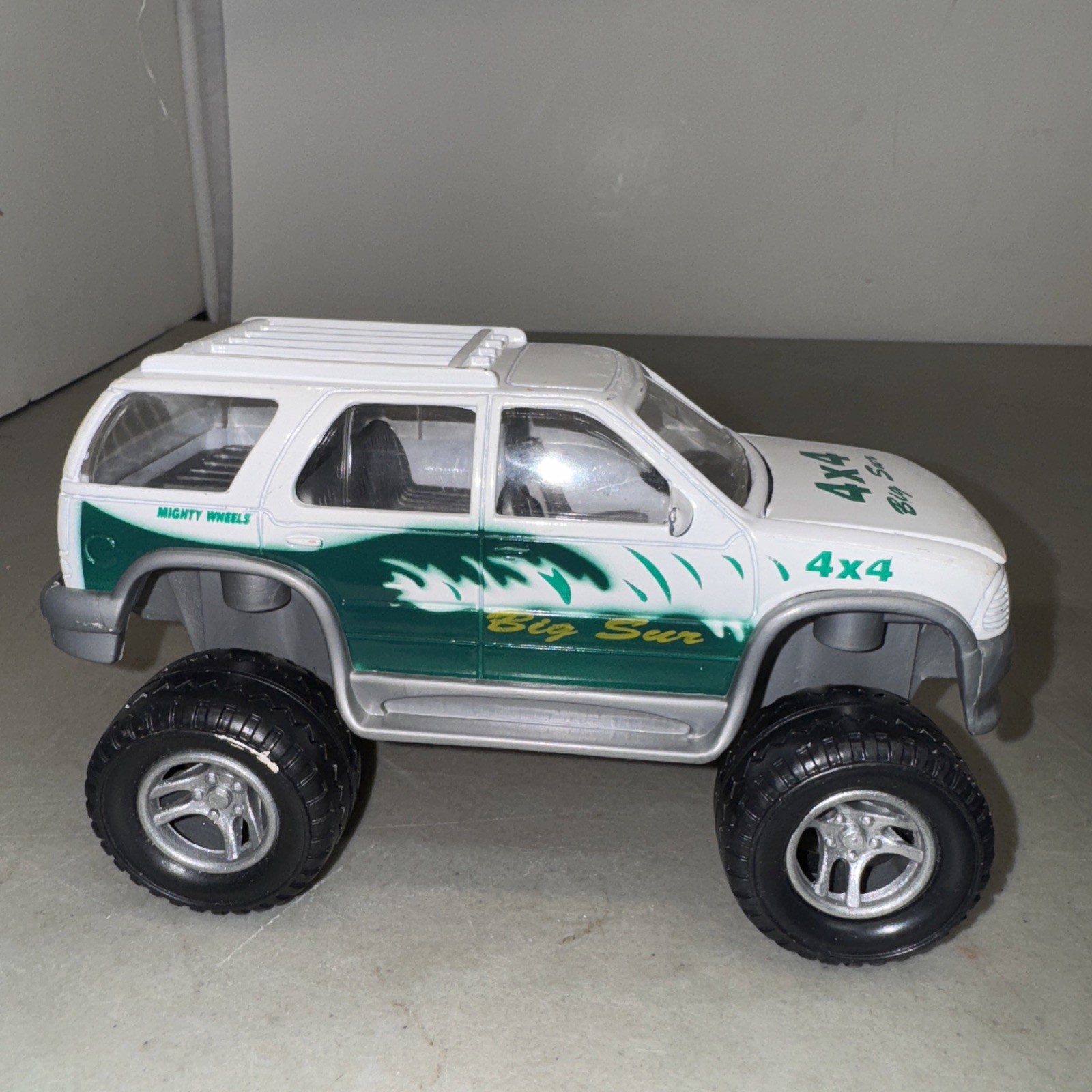 MIGHTY WHEELS “BIG SUR” 4 X 4 SUV, 1998, SOMA 7″IN LONG