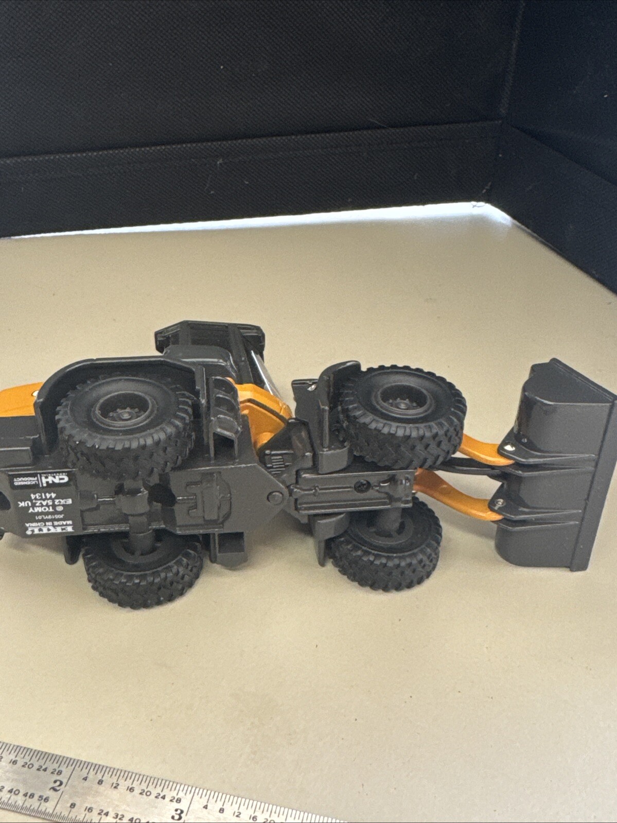 Ertl 44134 CASE 621G Articulated Wheel Loader 1/50 Die-cast