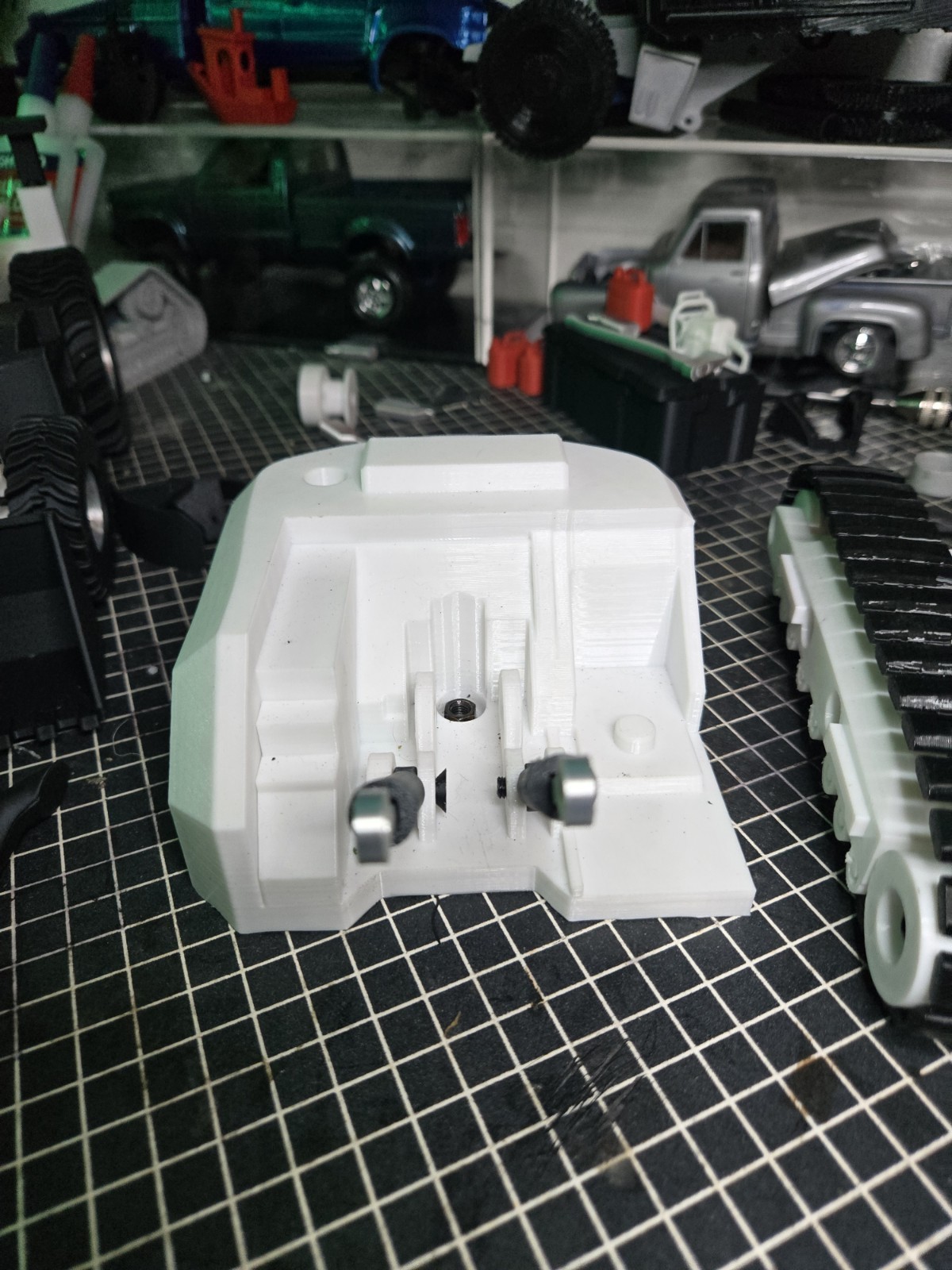 Excavator Model Kit 1-24 Scale With Rubber Tracks