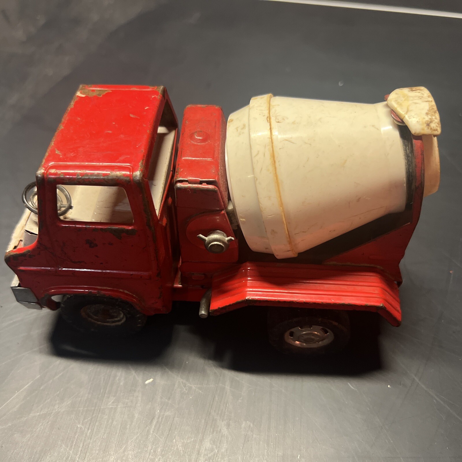 Vintage Louis Marx & Co – Red – Cement Mixer Truck – Pressed Steel