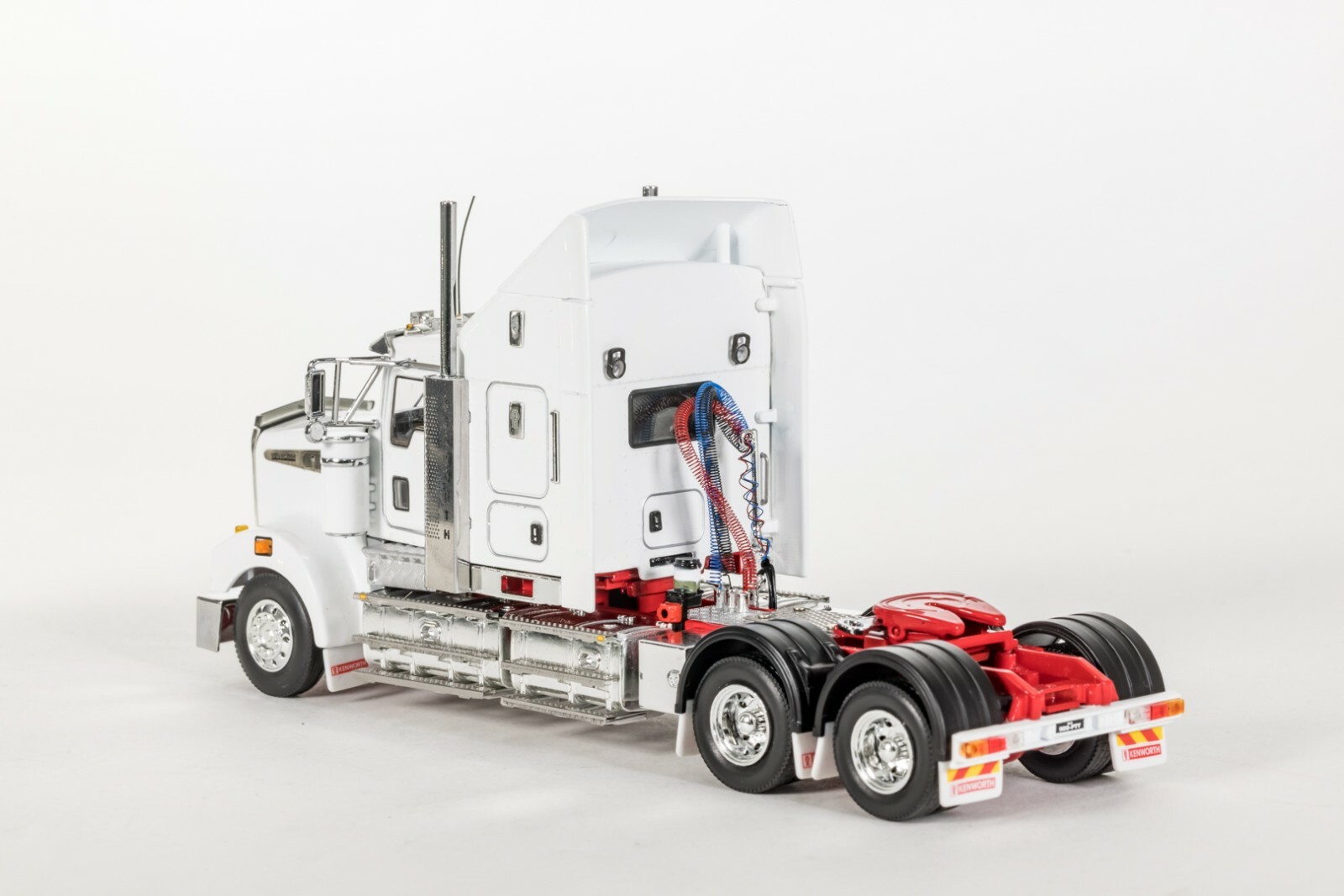 Kenworth T909 Prime Mover Truck Aero Kit White/Red Drake 1:50 Scale #Z01552 New