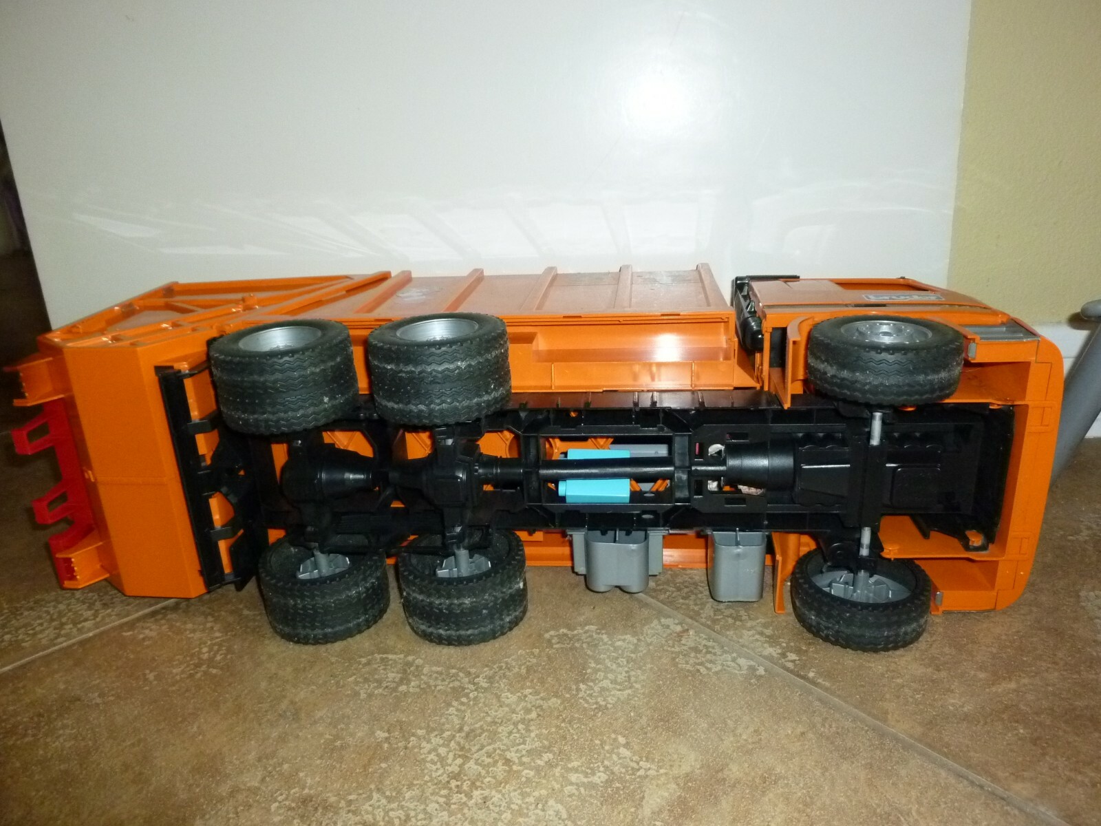 BRUDER MERCEDES BENZ ACTROS 4143 ORANGE RECYCLING TRUCK FÜRTH MADE IN GERMANY