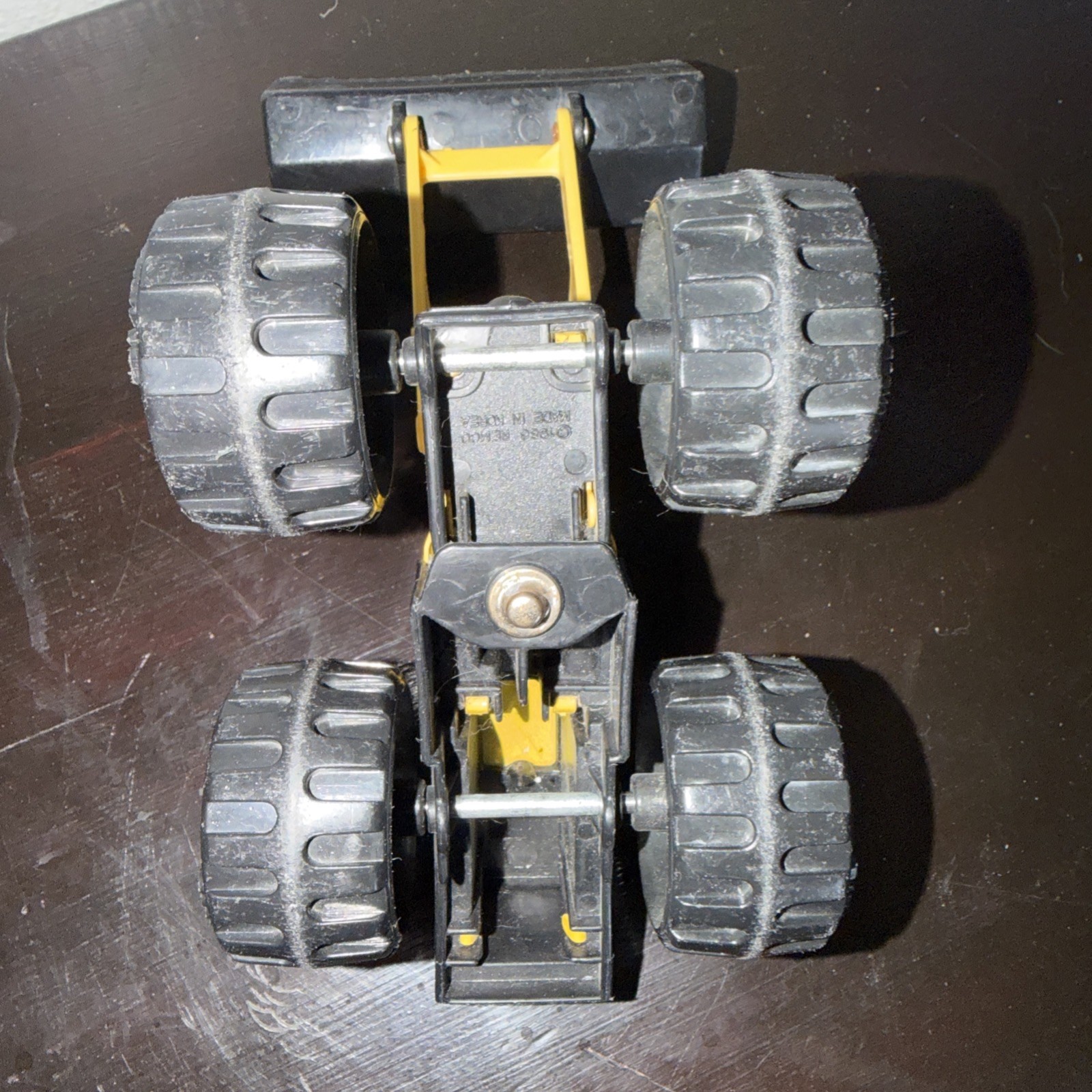 Vintage 1986 Caterpillar Front Loader Bucket Yellow and Black Tractor Truck