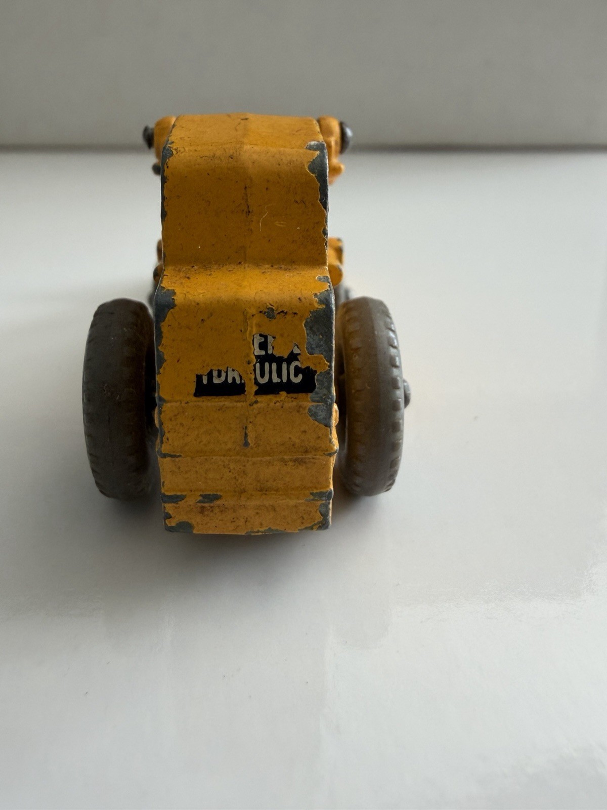 Vintage 1960’s Lesney Matchbox Lot of 2 Excavator #58 & Front End Loader #24
