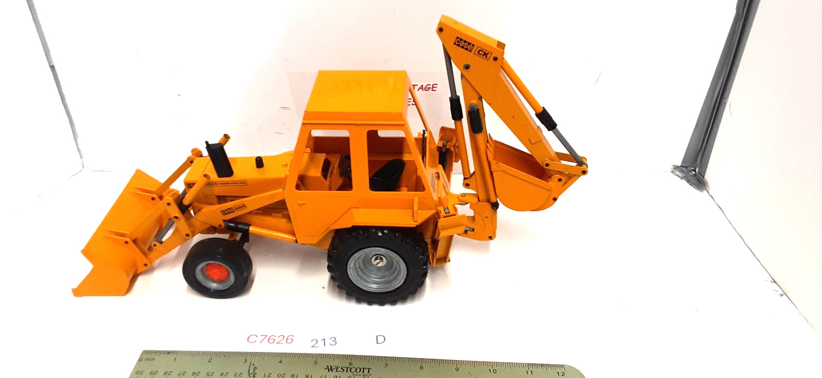 Vintage Case 580B Construction King Loader Backhoe 1:16 – Gescha – W. Germany
